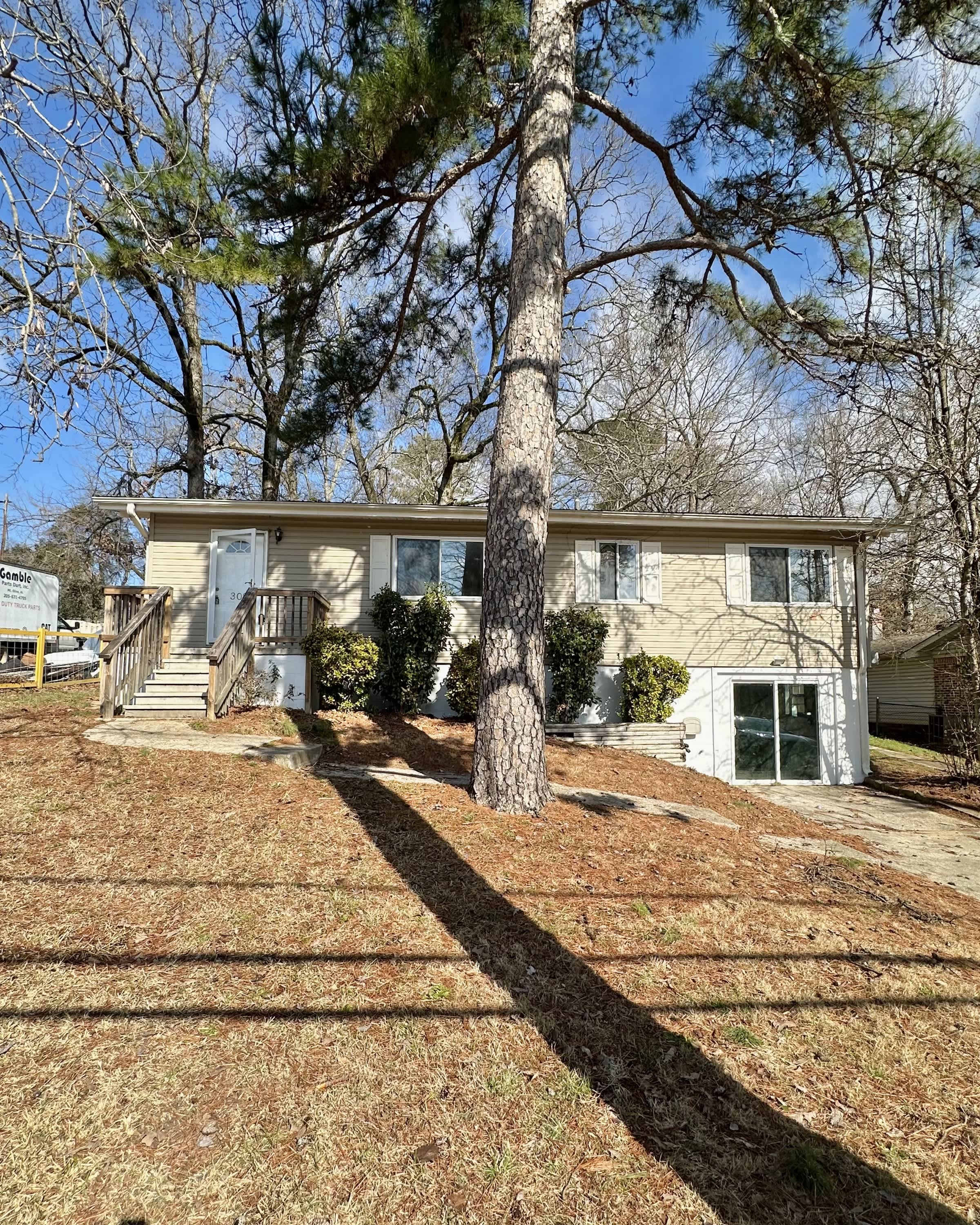 308 13Th Avenue Northwest – photo 1
