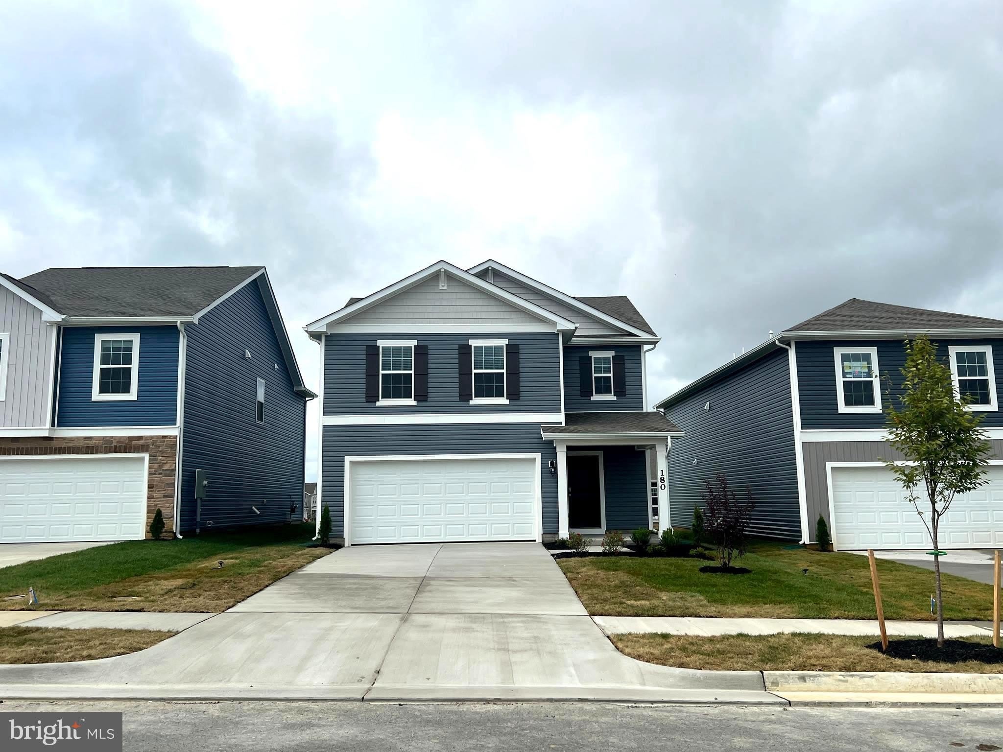 180 HAMSTEAD Drive – photo 1 of 24