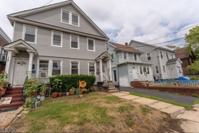 1020 Cross Ave – photo 1