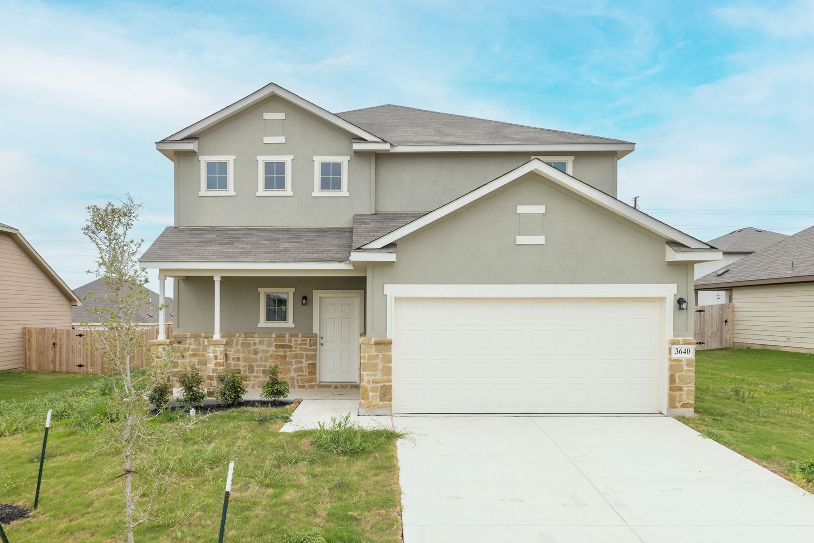 Like-New 4-Bedroom Home with Game Room & Large Private Backyard in New Braunfels – photo 1