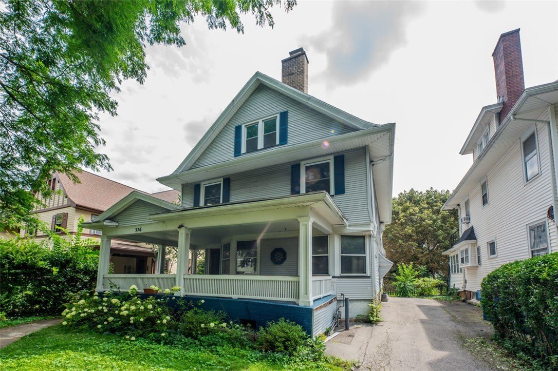 376 Barrington Street – photo 1