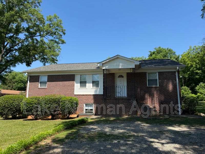 140 Watkins St – photo 1