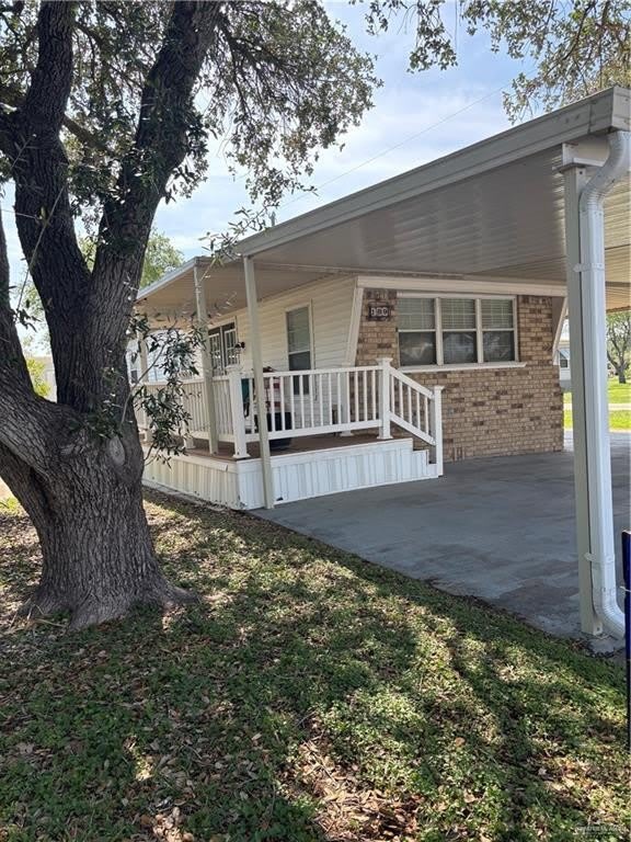 189 Lago Vista Street – photo 1 of 18