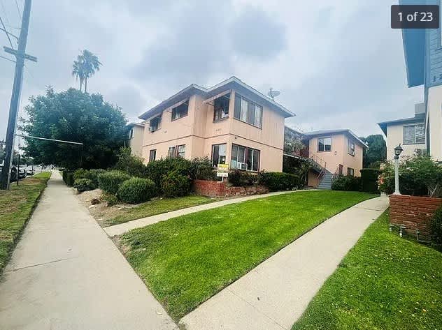 12823 Burbank Blvd. – photo 1