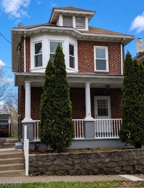 14 Raymond St – photo 1 of 89