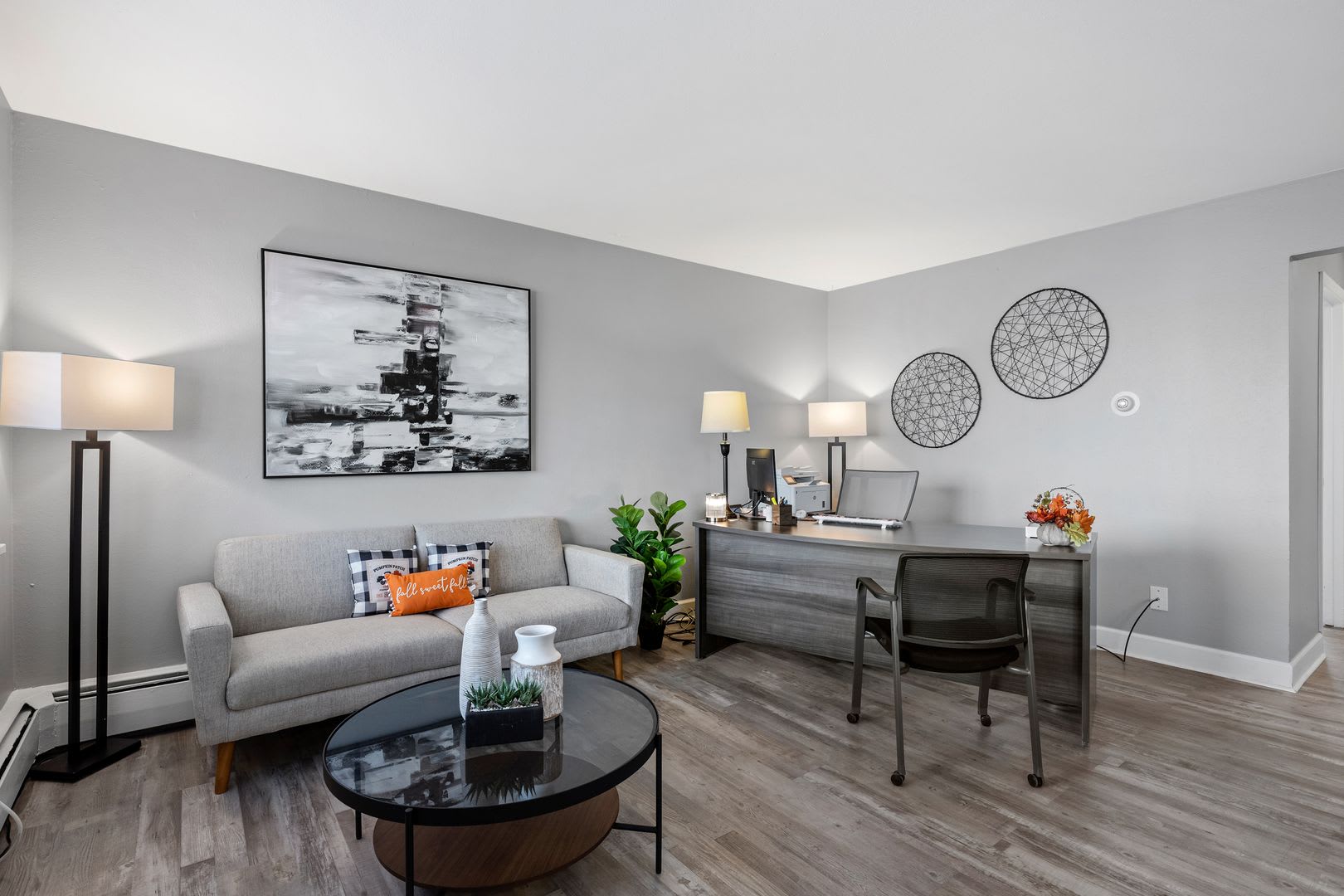 Phoenix Apartments – photo 1 of 16