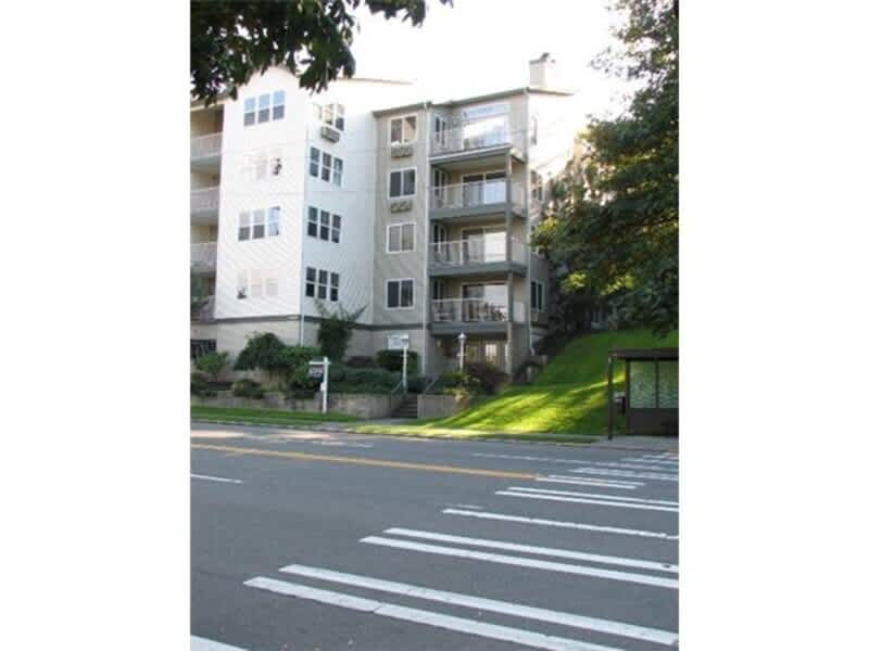 965 W Nickerson St – photo 1