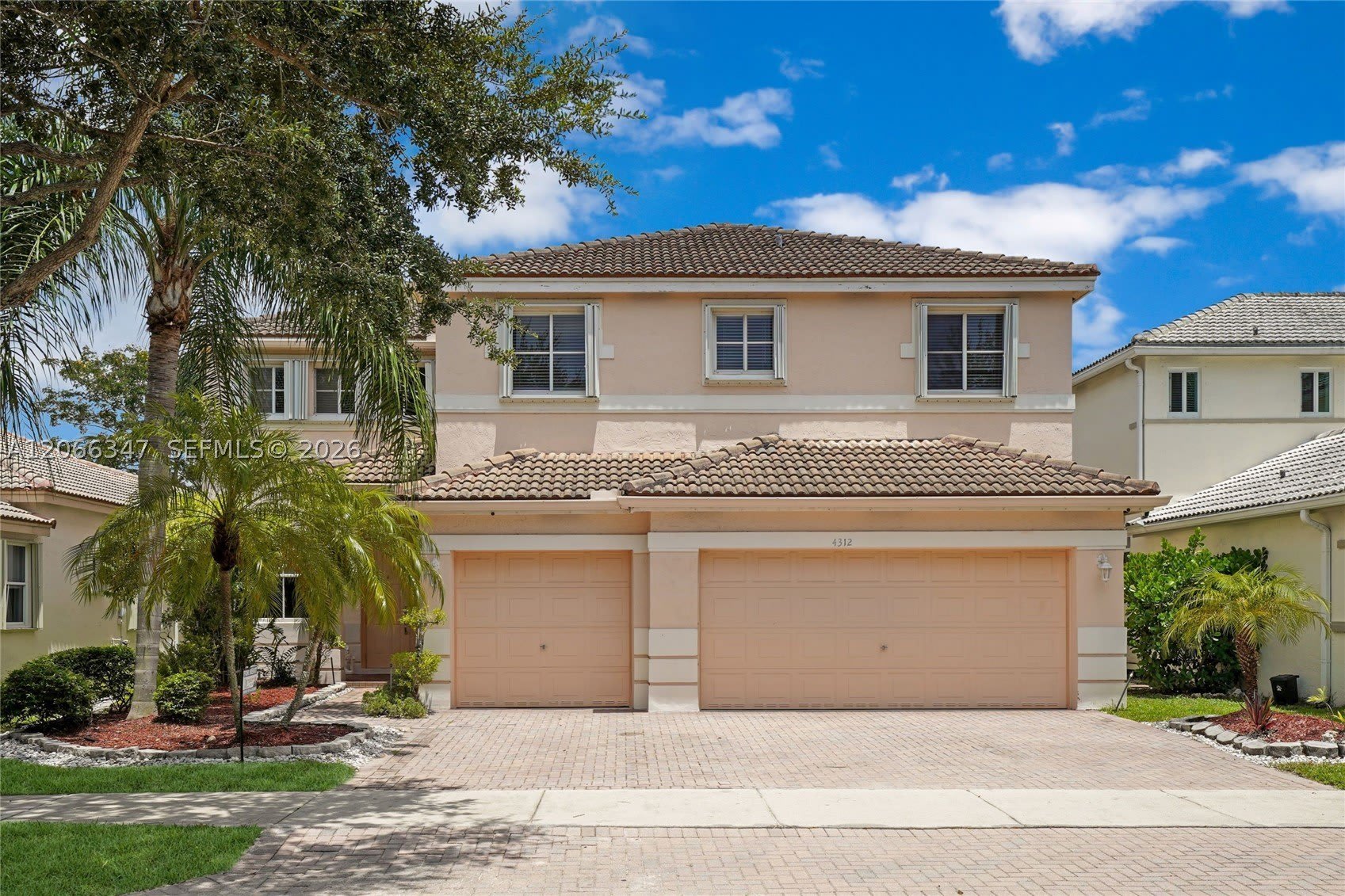 4312 Laurel Ridge Cir – photo 1