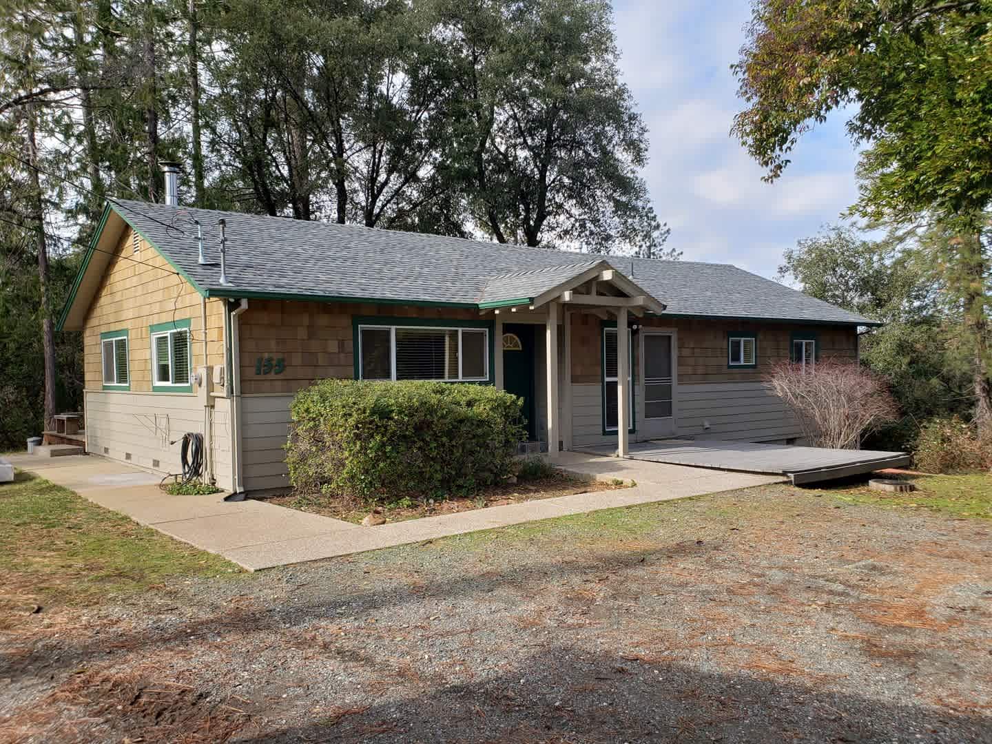 MEADOW VISTA/APPLEGATE HOUSE ON 2 ACRES – photo 1 of 12