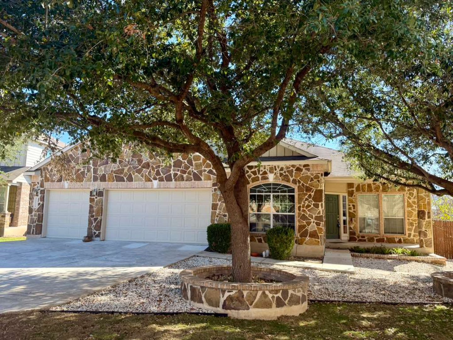 Discover Spacious One-Story Living in Mockingbird Heights! – photo 1
