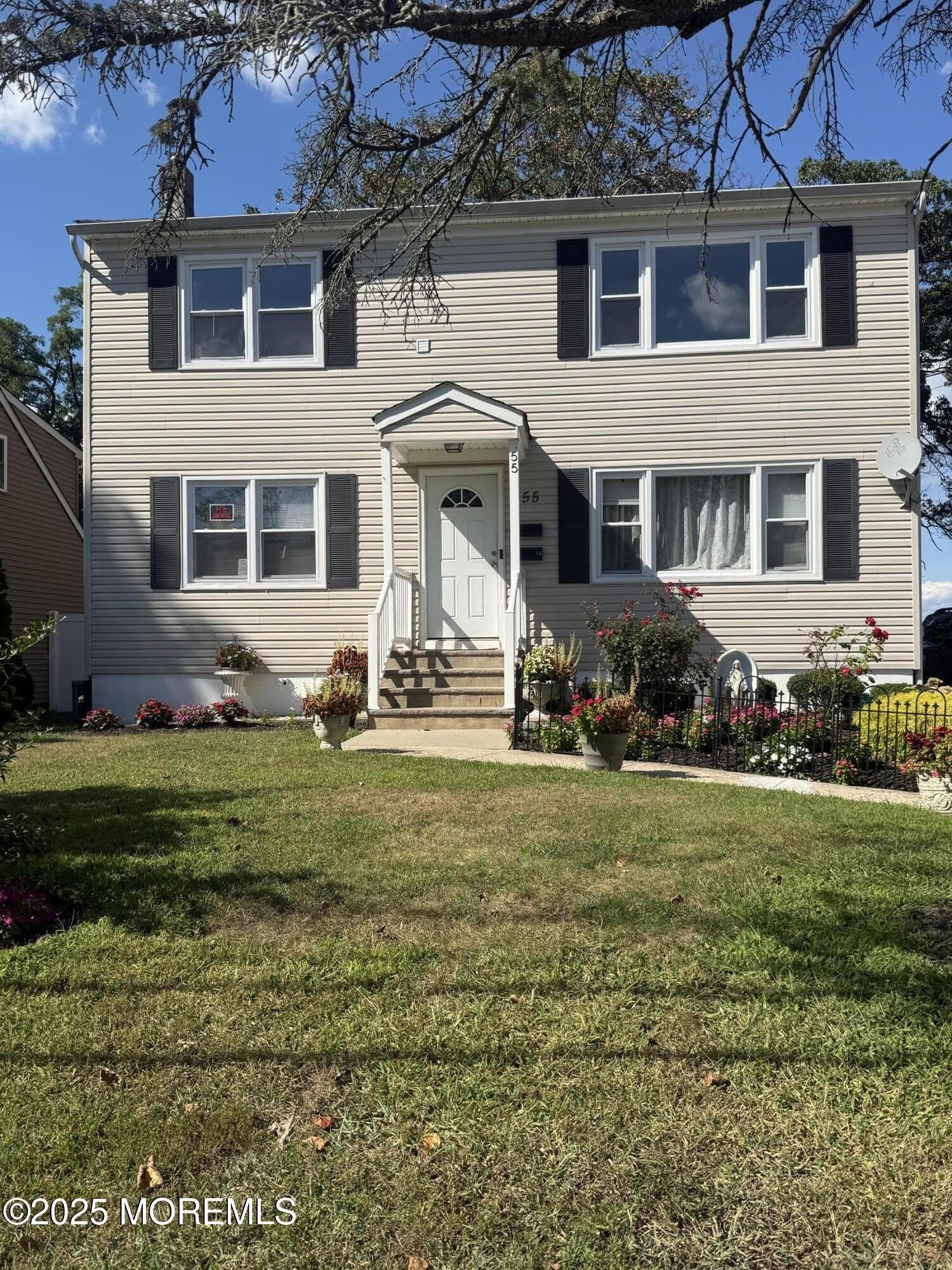 55 Chapin Avenue – photo 1 of 13