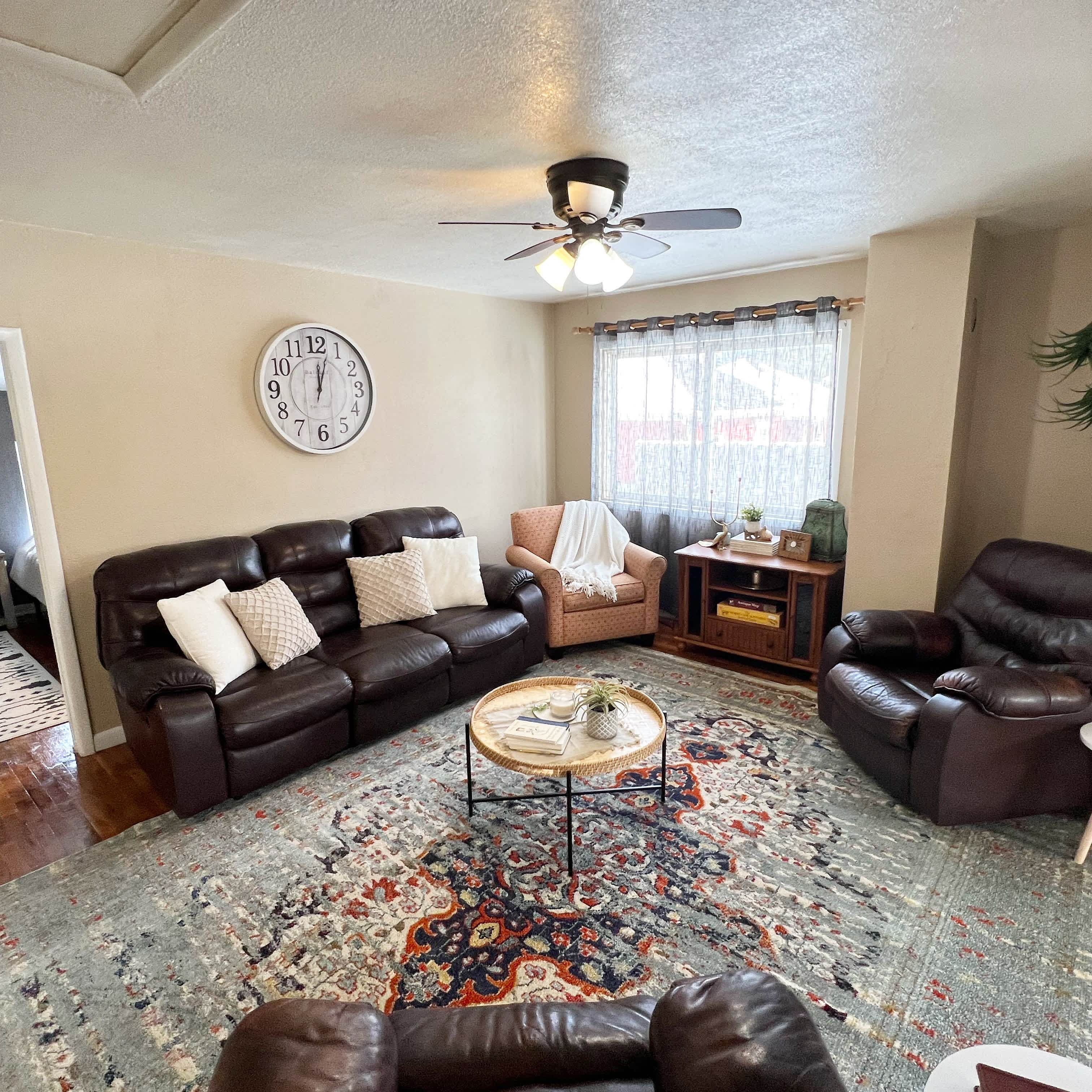 1408 1 2 Junction Ave – photo 1 of 18