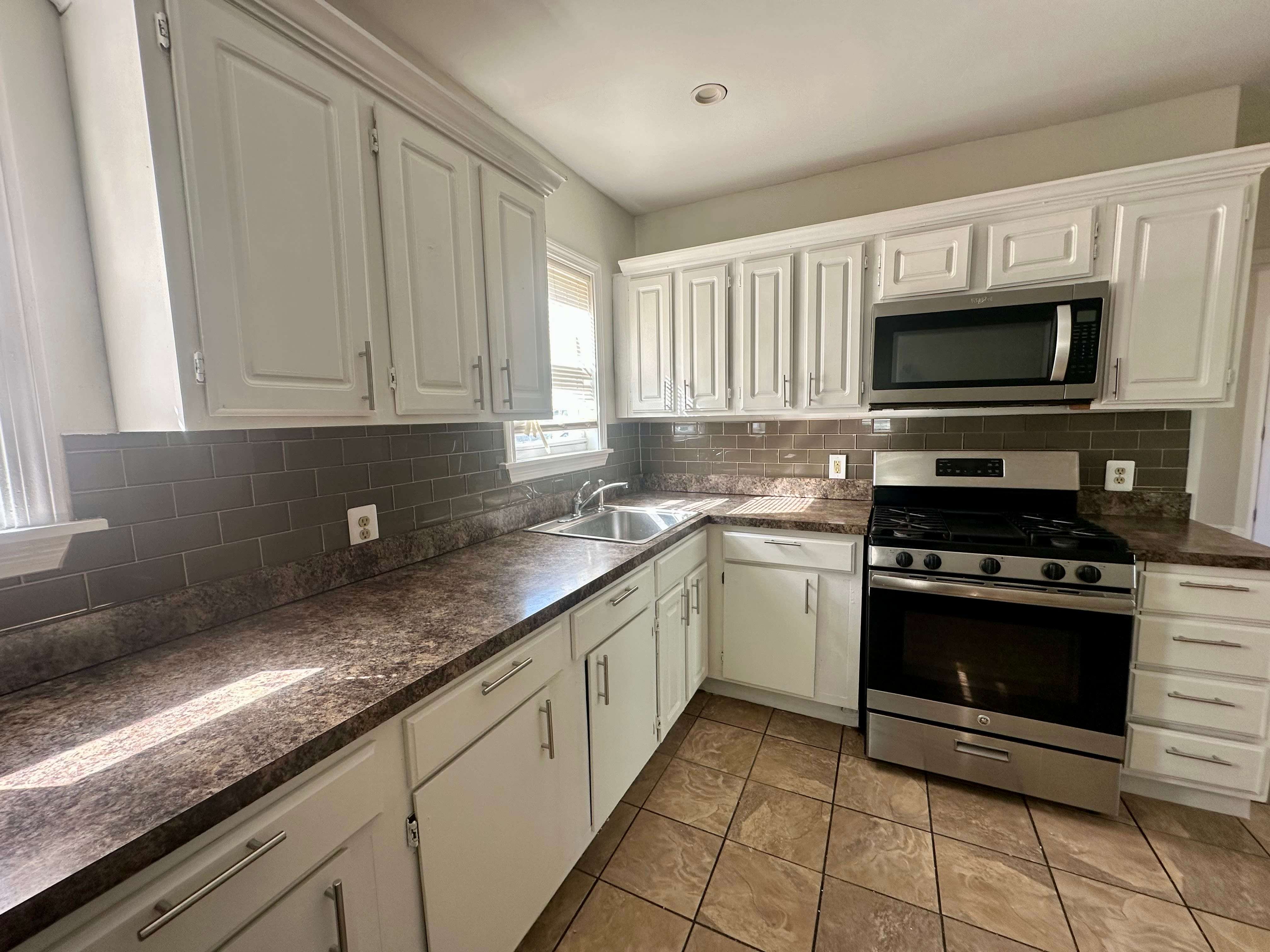 32 Gilmore St – photo 1