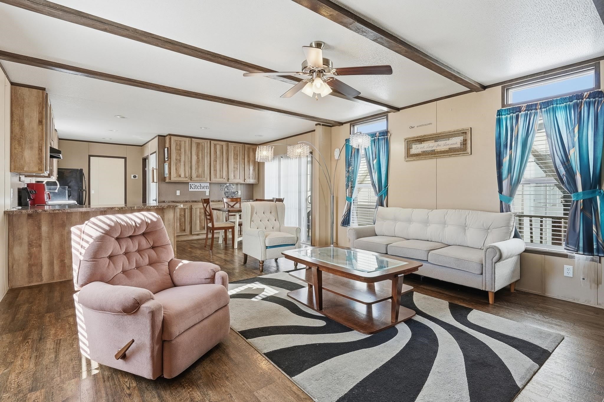 438 Benjamin – photo 1