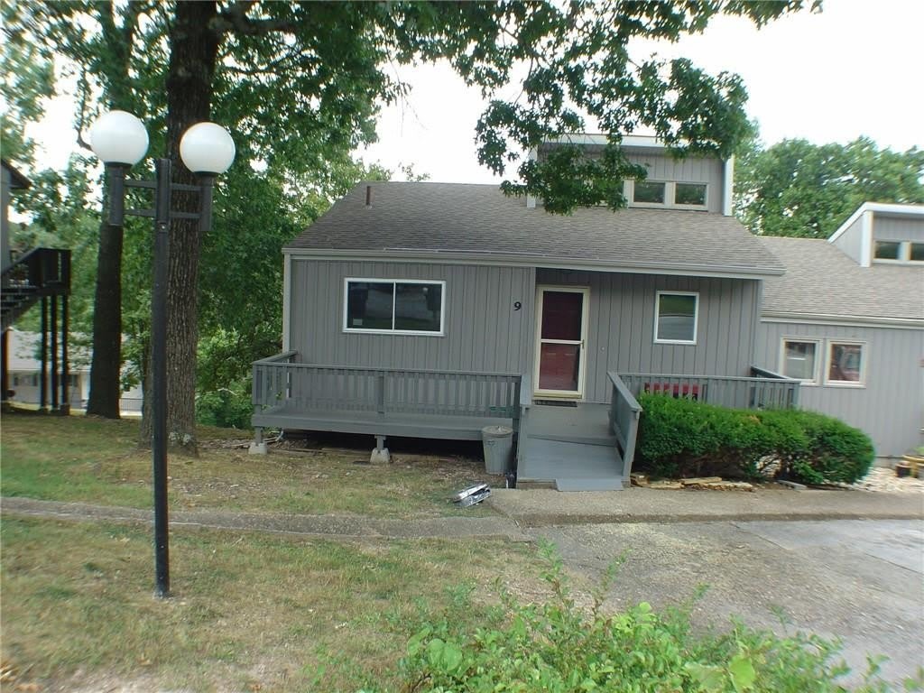 9 Connie Lane – photo 1 of 17