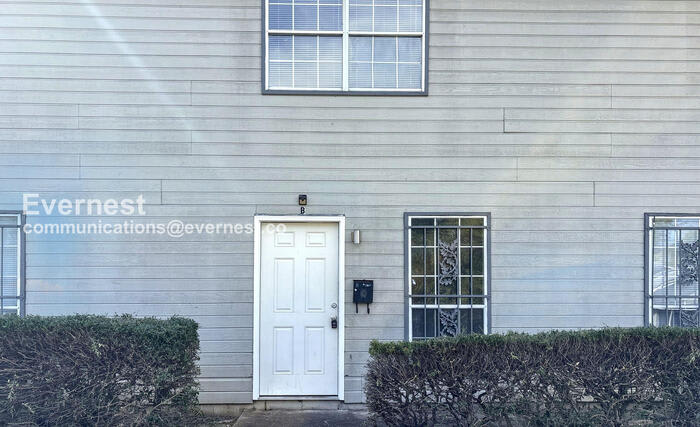 1100 Cotton Avenue Southwest – photo 1