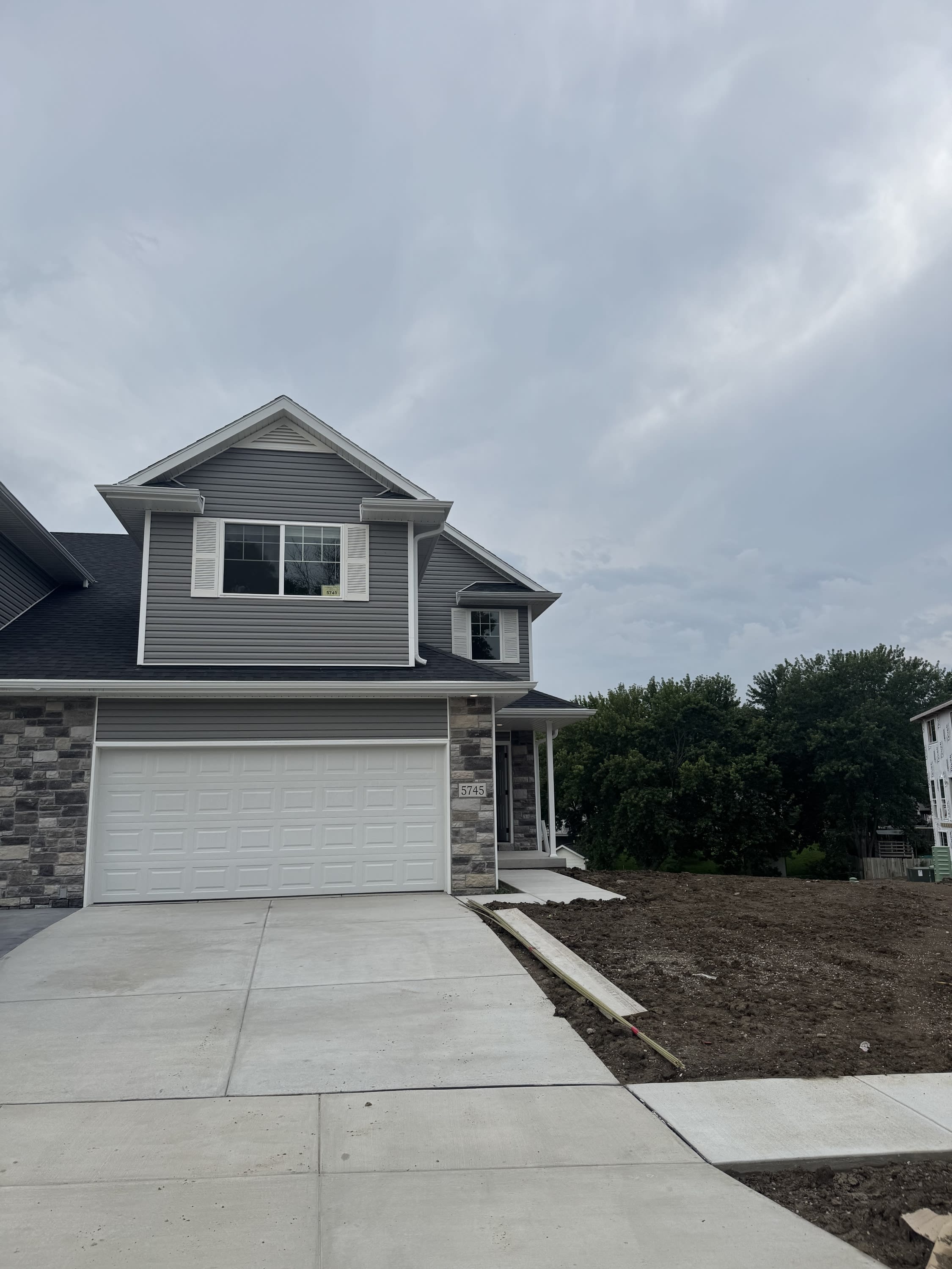 5745 Holstrom Ct – photo 1