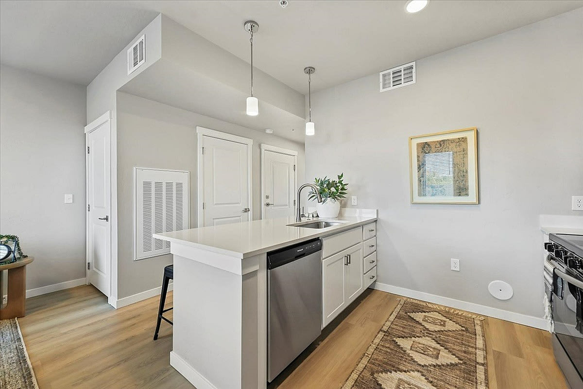 Franklin Loft Apartments – photo 1
