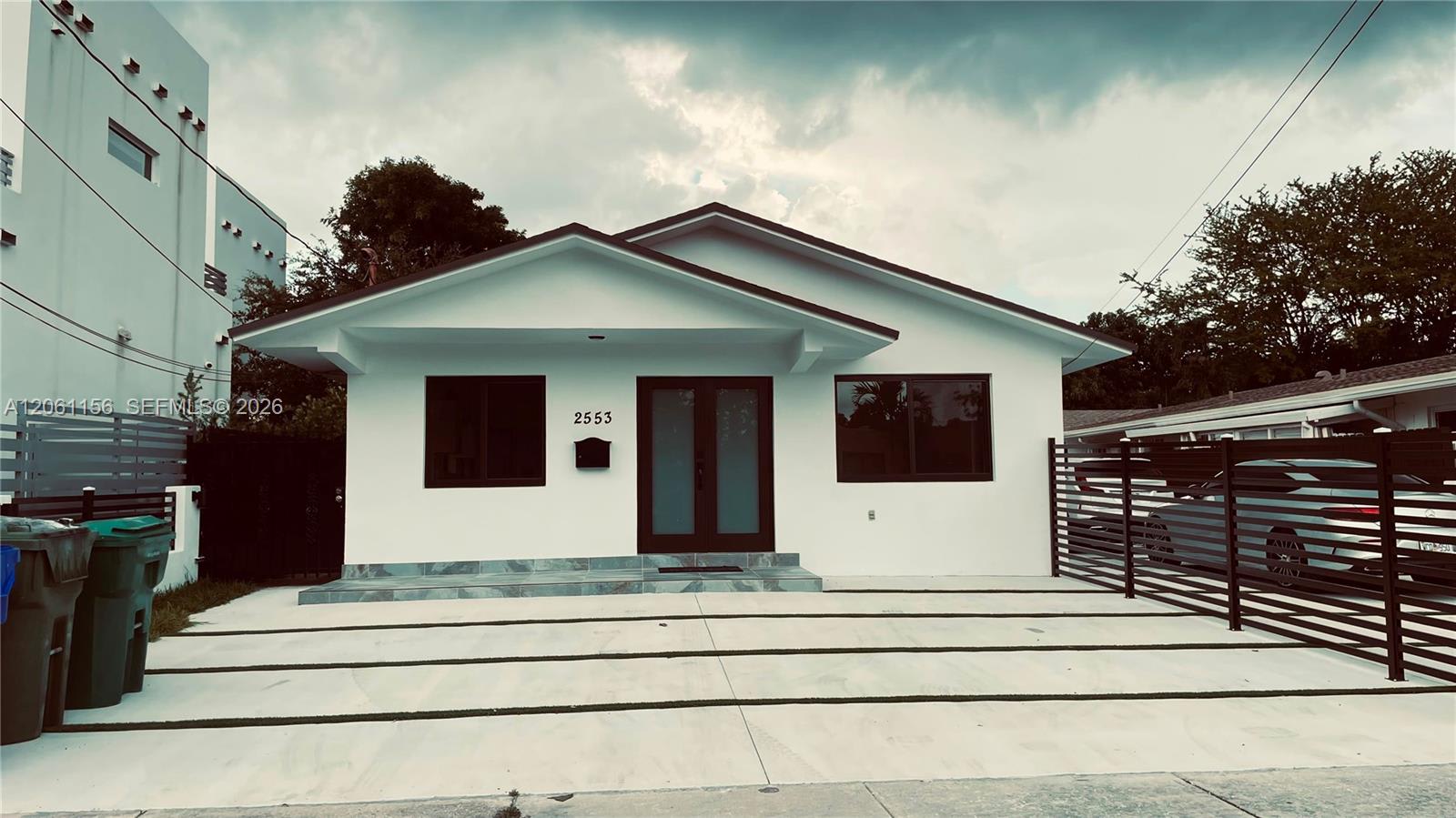 2551 Sw 19th St – photo 1