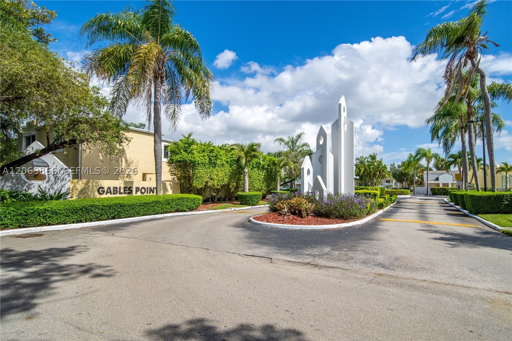 4500 SW 68th Ct Cir – photo 1