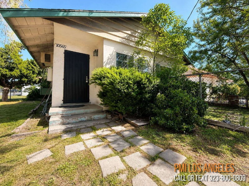 10565 Camarillo St – photo 1
