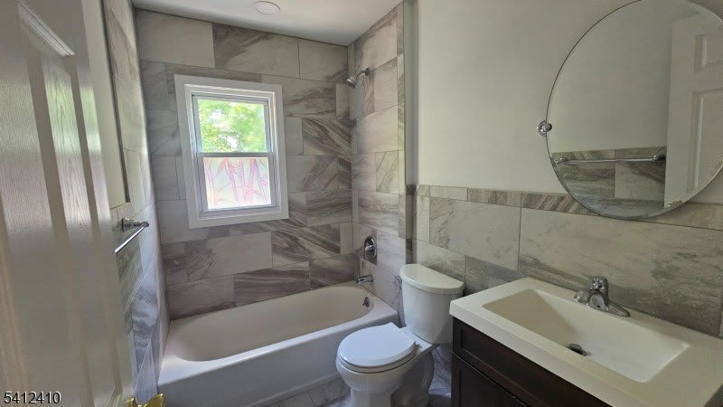 201 Vail St – photo 1 of 8