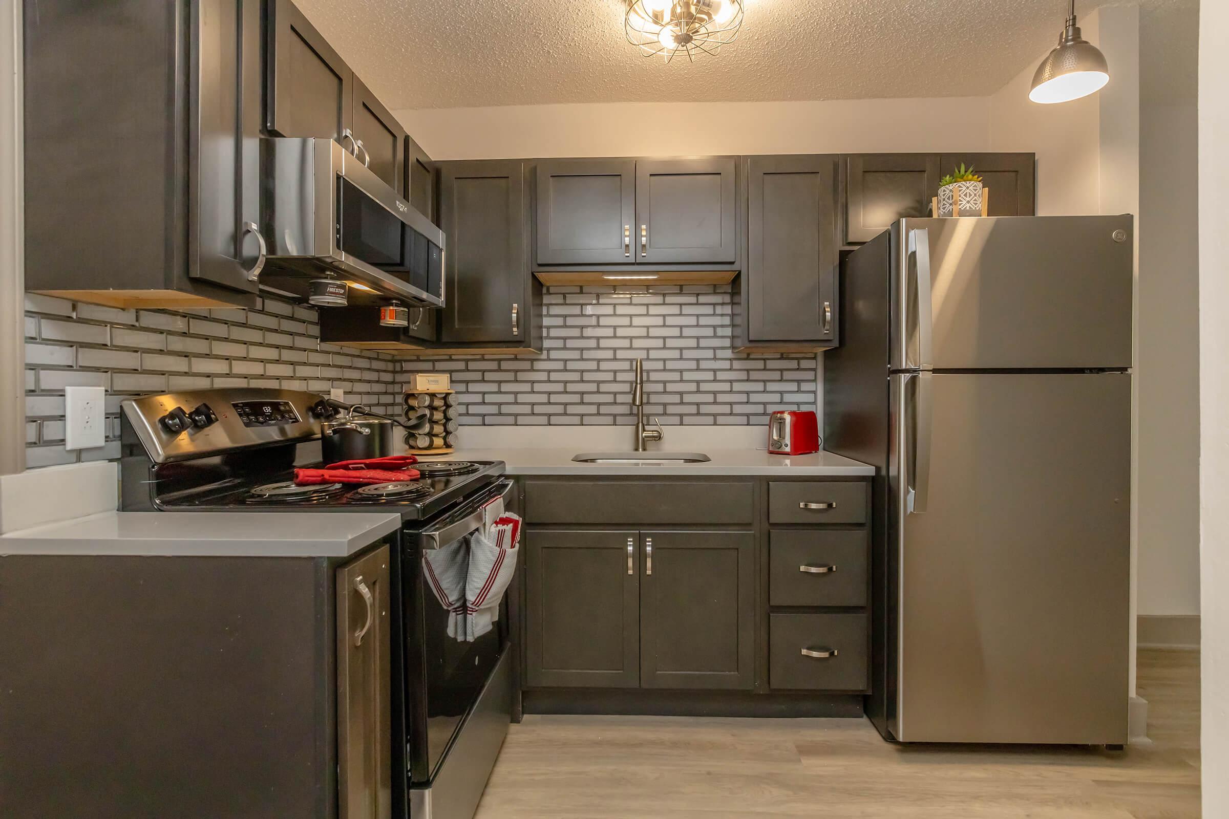 Sunrise Apartments – photo 1