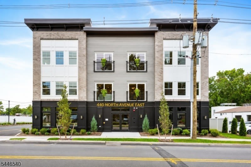 440 North Ave – photo 1 of 14