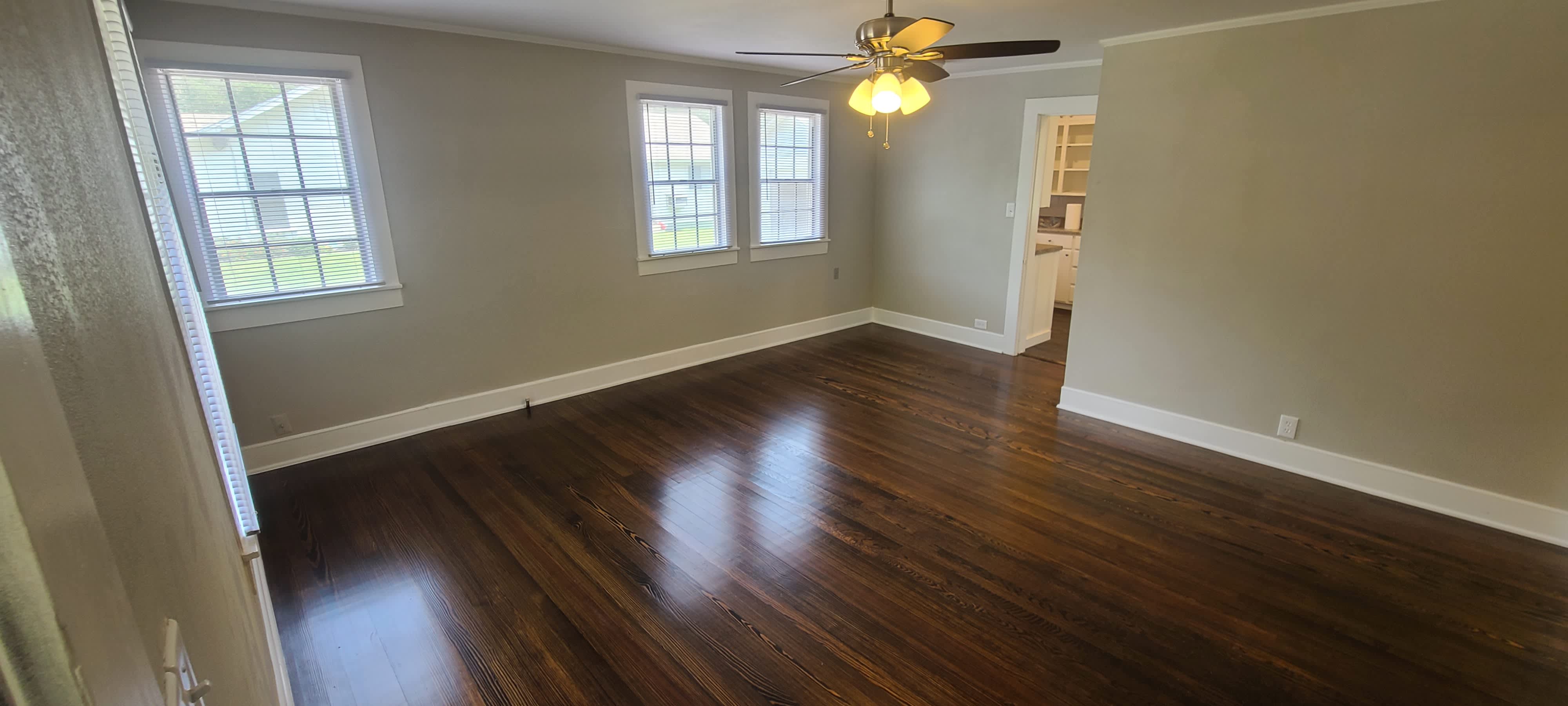 812 Wigley Street – photo 1 of 7