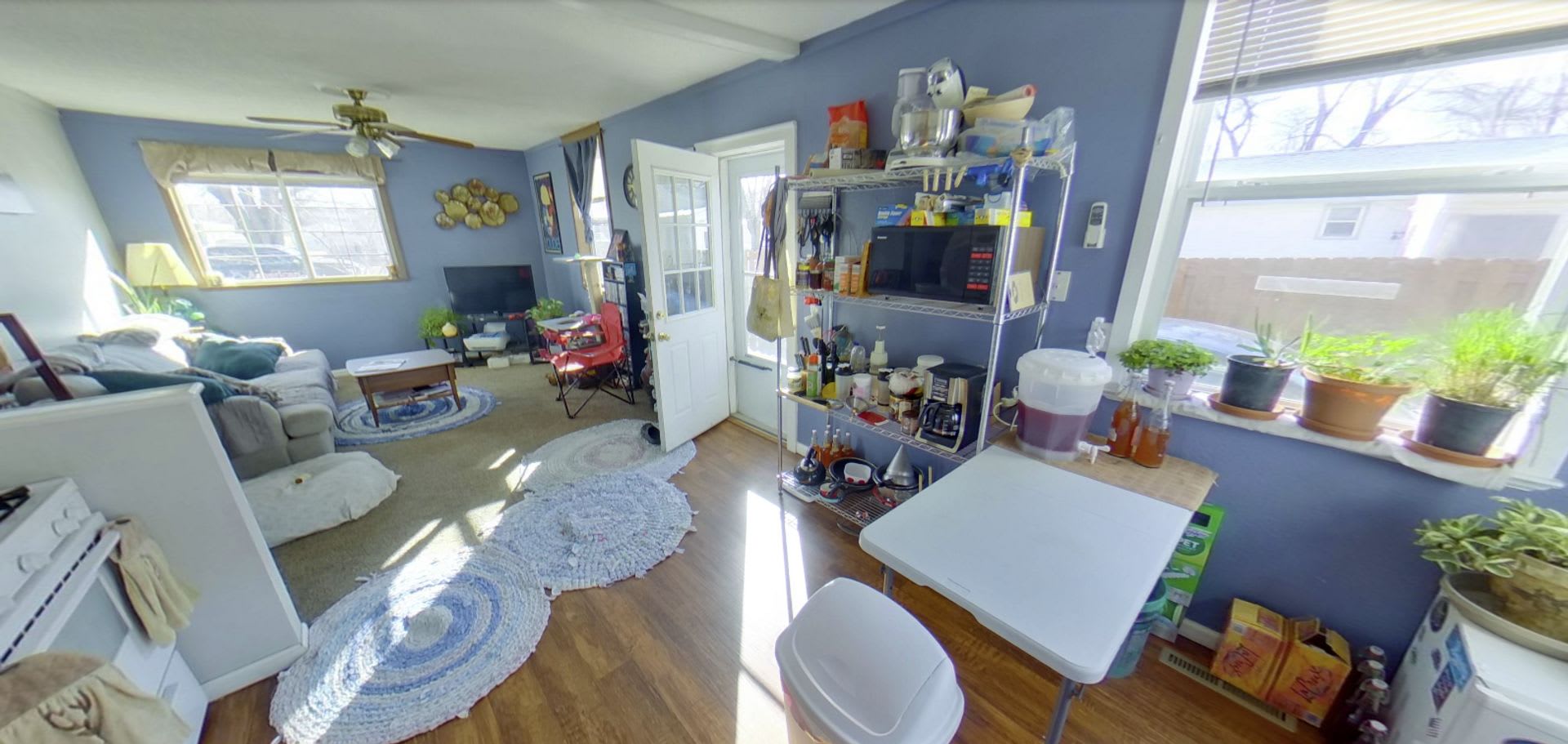 Updated Duplex + Washer &amp; Dryer + Off-Street Parking! Available November 3rd! – photo 1 of 10