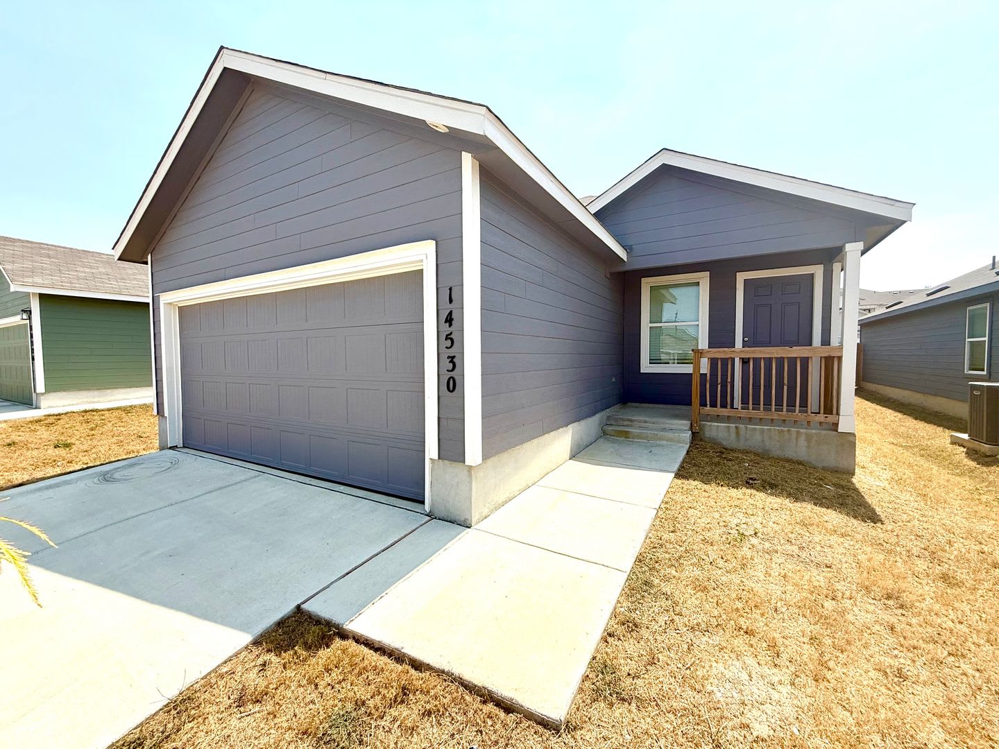 Spacious 4-Bedroom Home with Stainless Steel Appliances & Modern Comforts! – photo 1