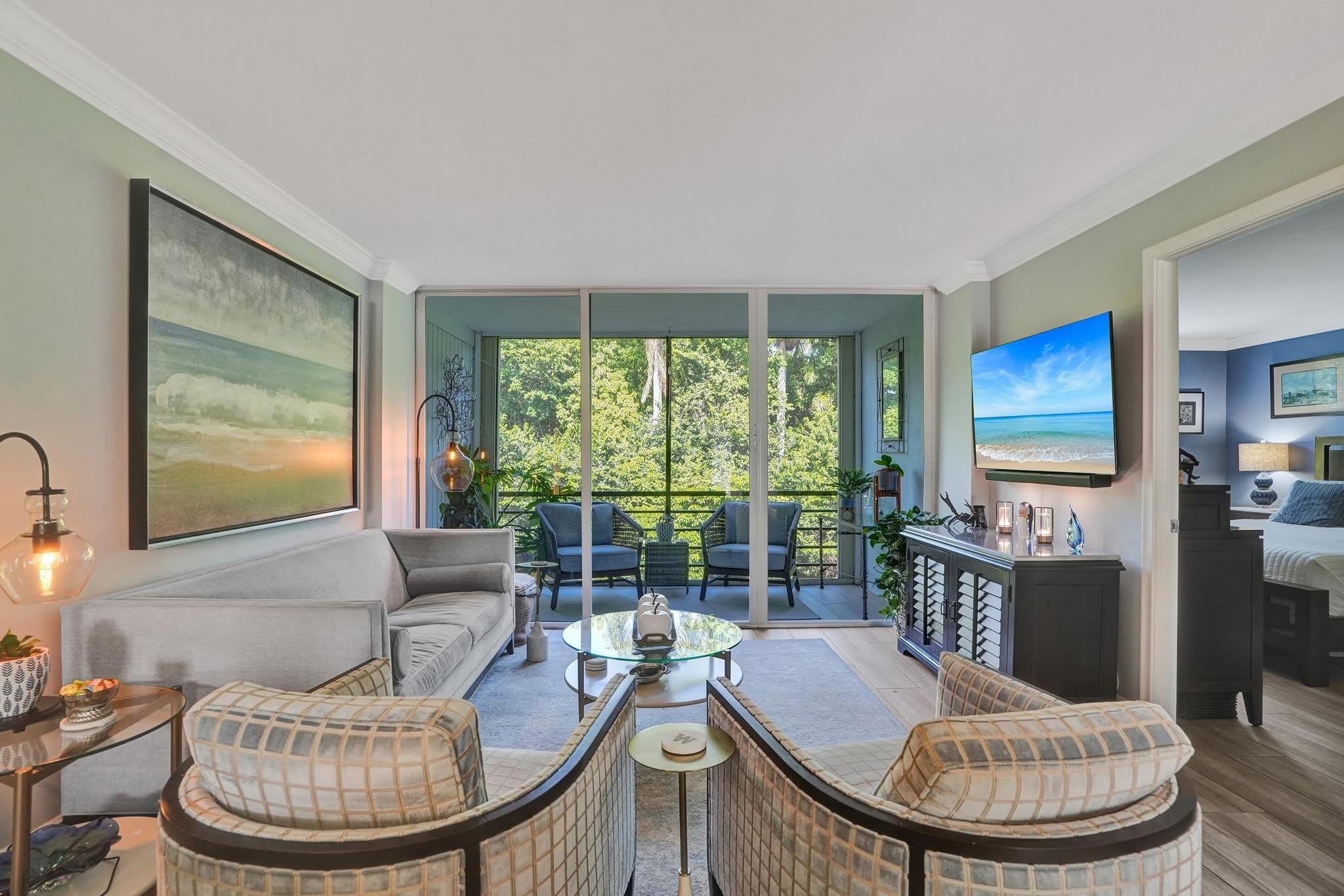 106 ROYAL PARK Drive – photo 1
