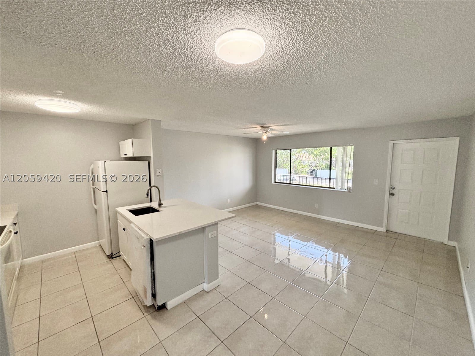 1822 W Meadows Cir – photo 1 of 22