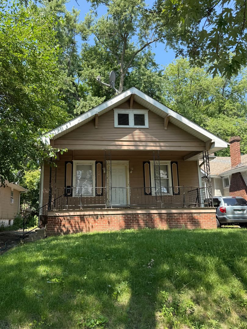 2241 Yale Boulevard – photo 1