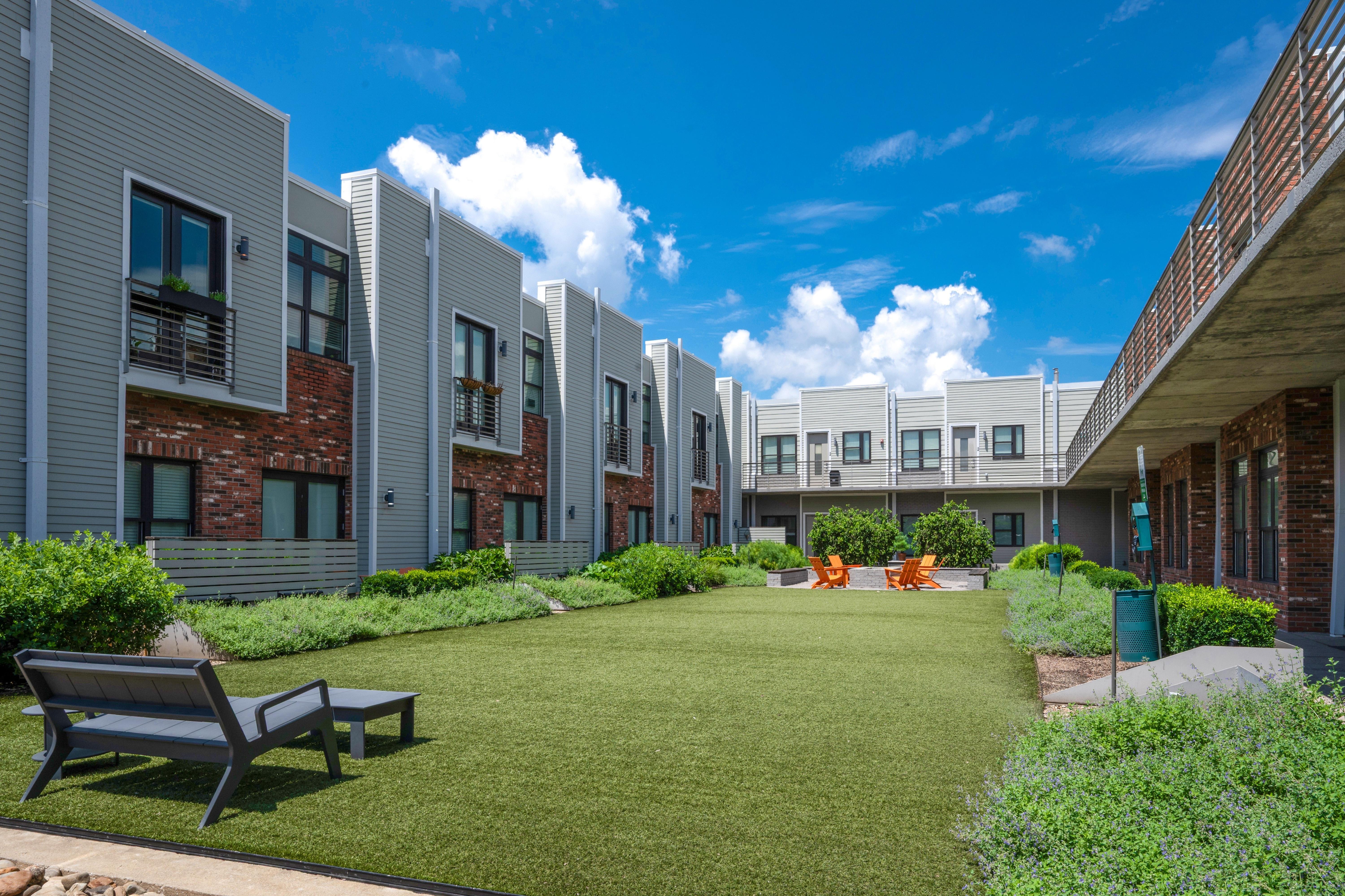 2100 Acklen Flats – photo 1
