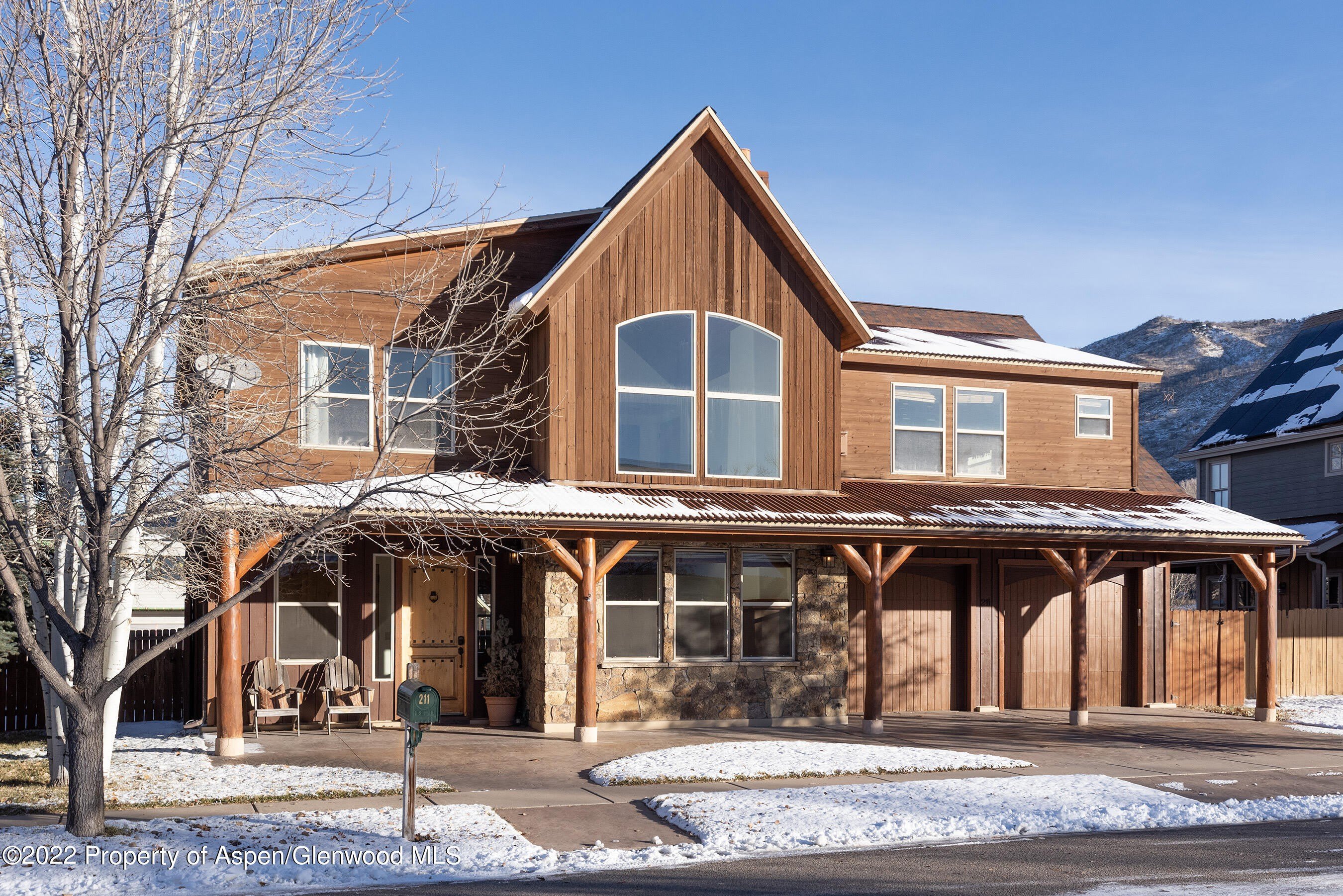 211 Juniper Court – photo 1 of 12