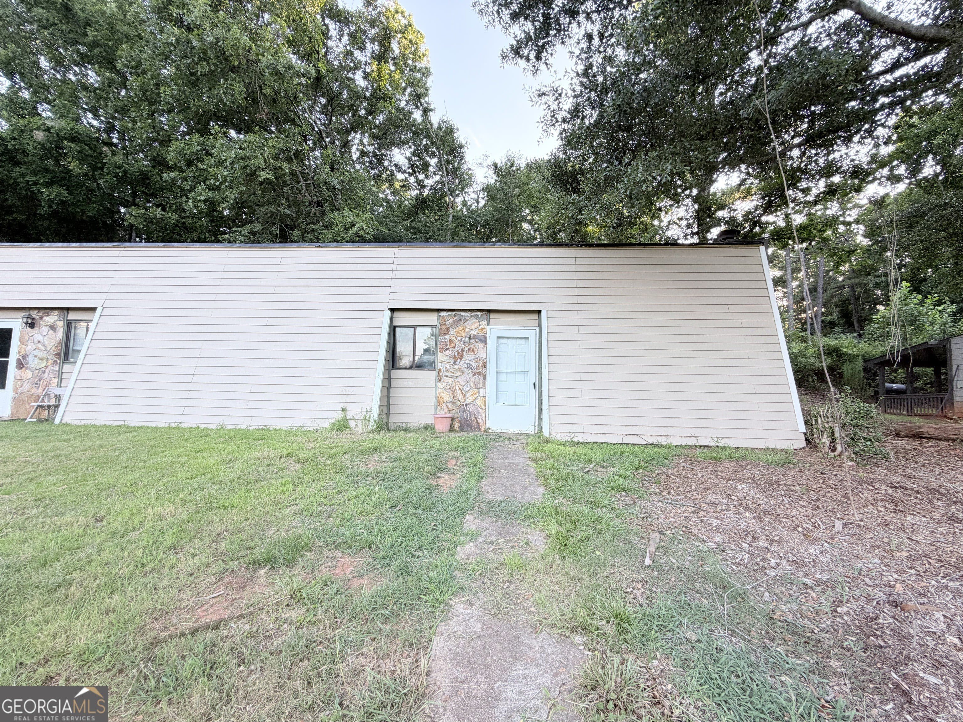 460 Rustwood Drive – photo 1
