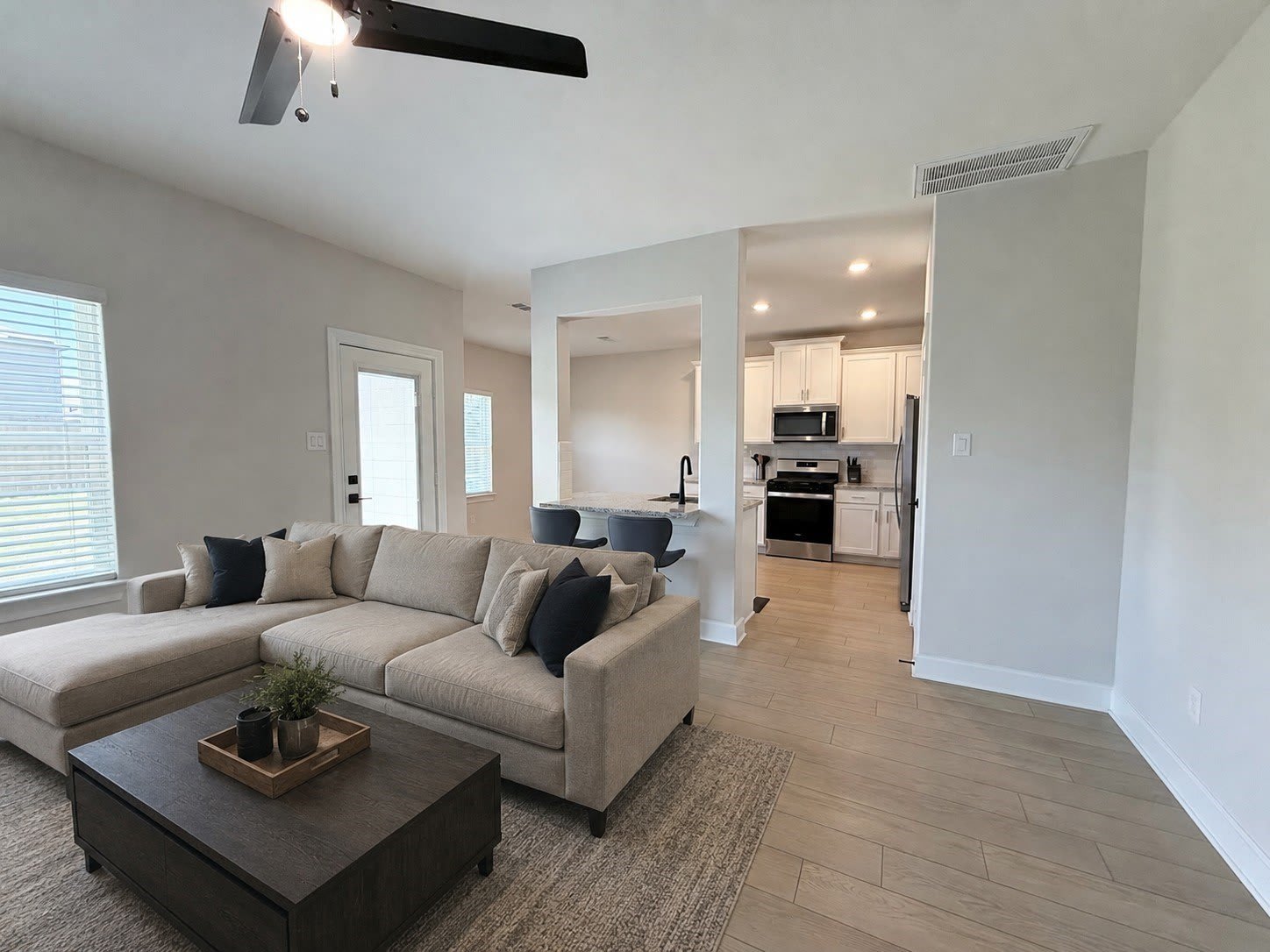 1205 Ginsburg Lane – photo 1