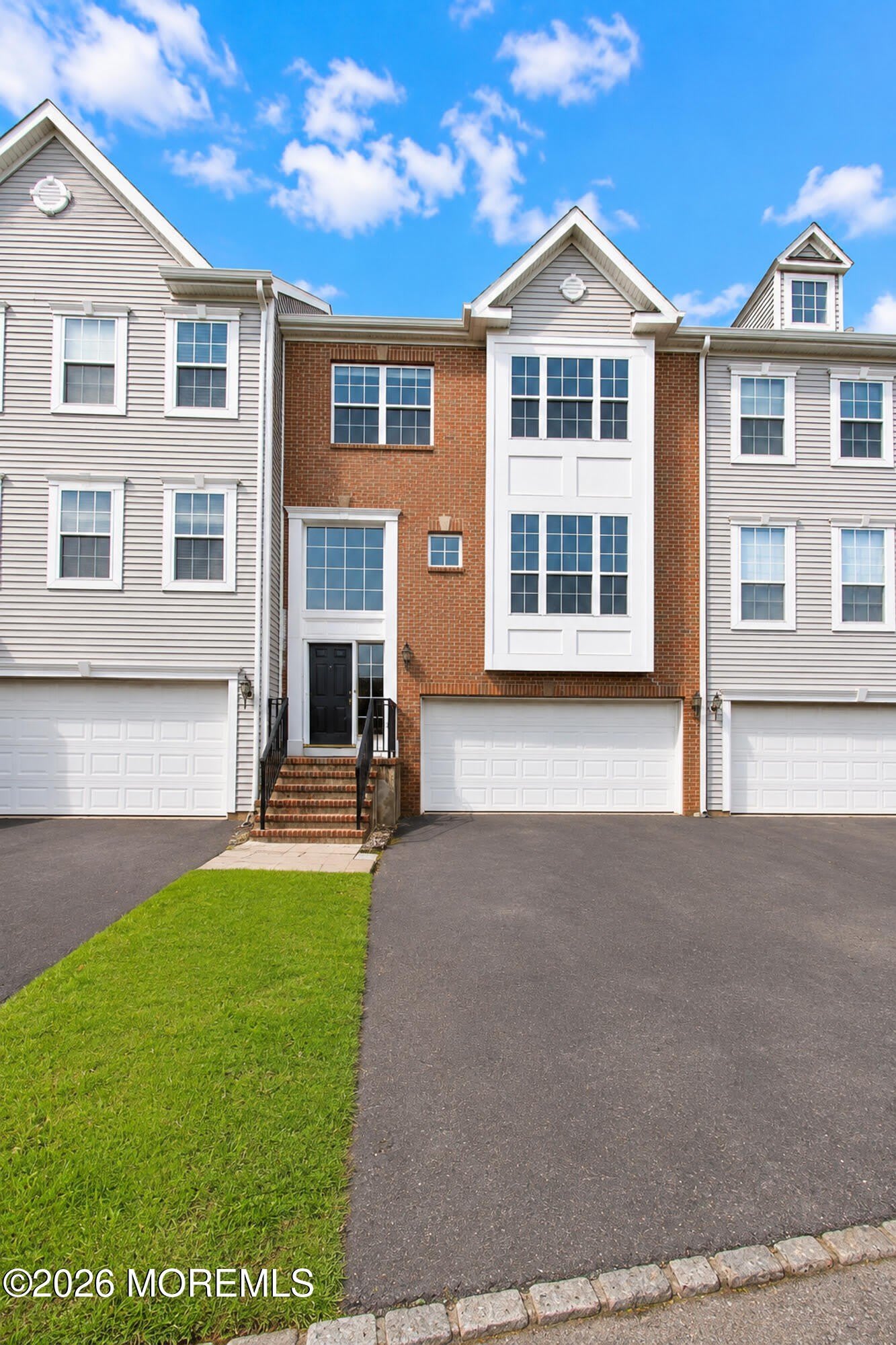 350 Bernard Drive – photo 1