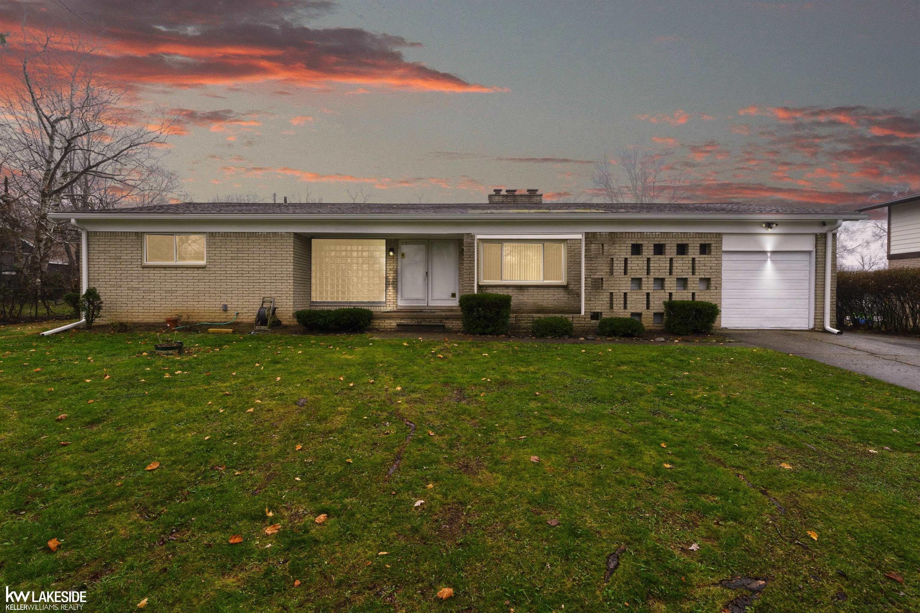 107 Bloomfield Boulevard – photo 1