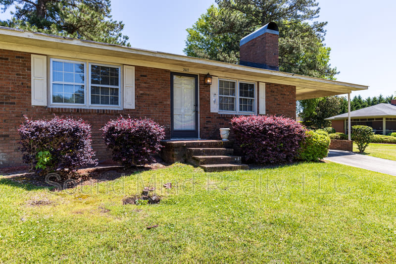 207 South Alston Street – photo 1 of 56