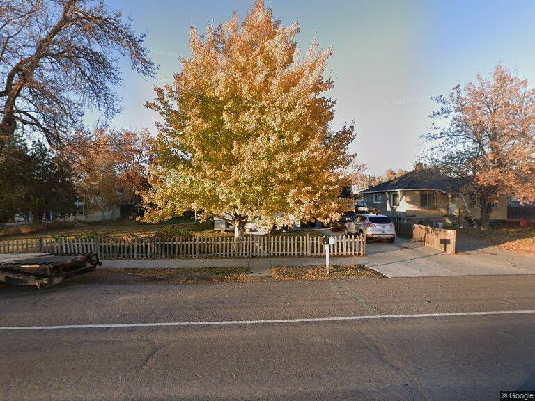 588 W Utah Ave – photo 1 of 9