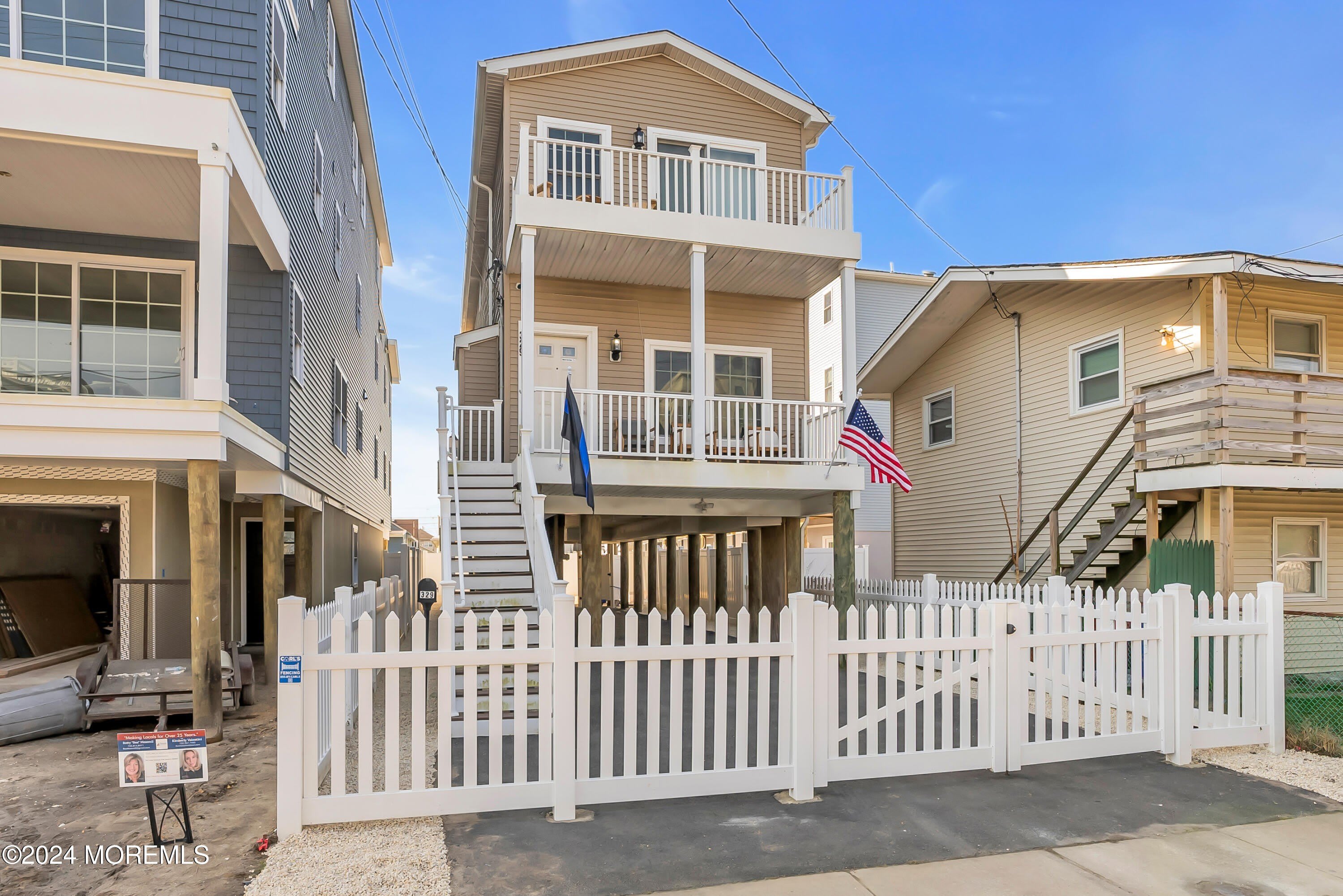 329 Franklin Avenue – photo 1