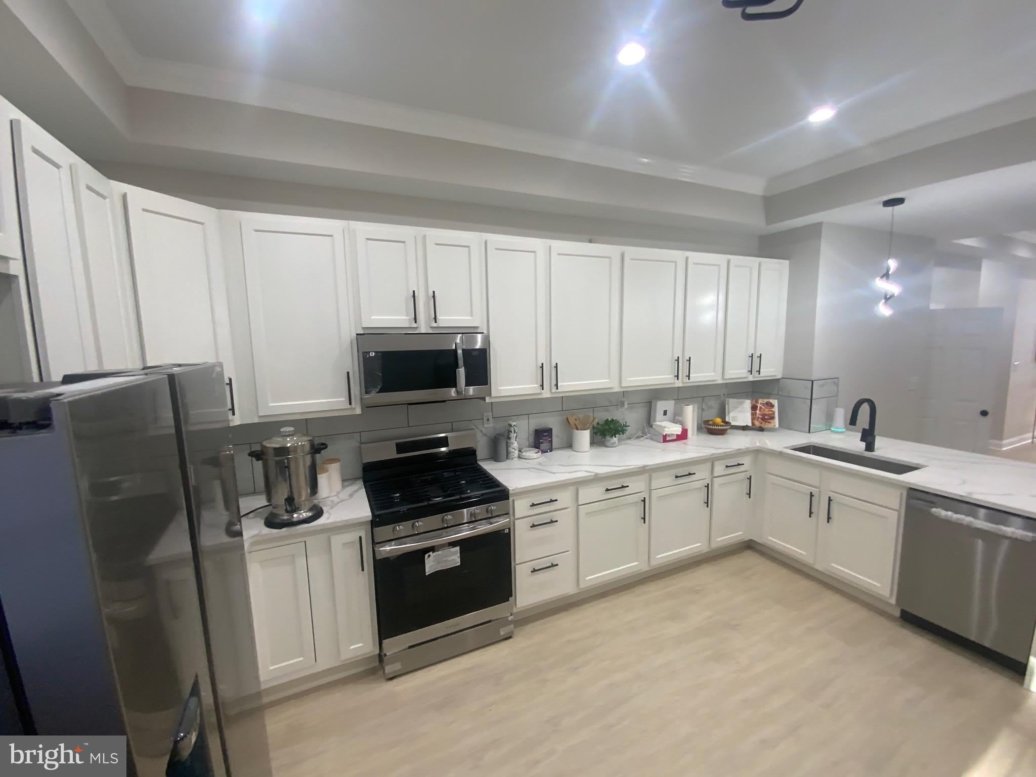 2141 Druid Hill Avenue – photo 1
