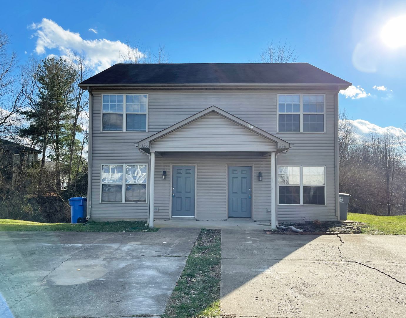 COMING SOON! Beautiful Townhouse! All Electric, Off-Street Parking, Washer/Dryer – photo 1