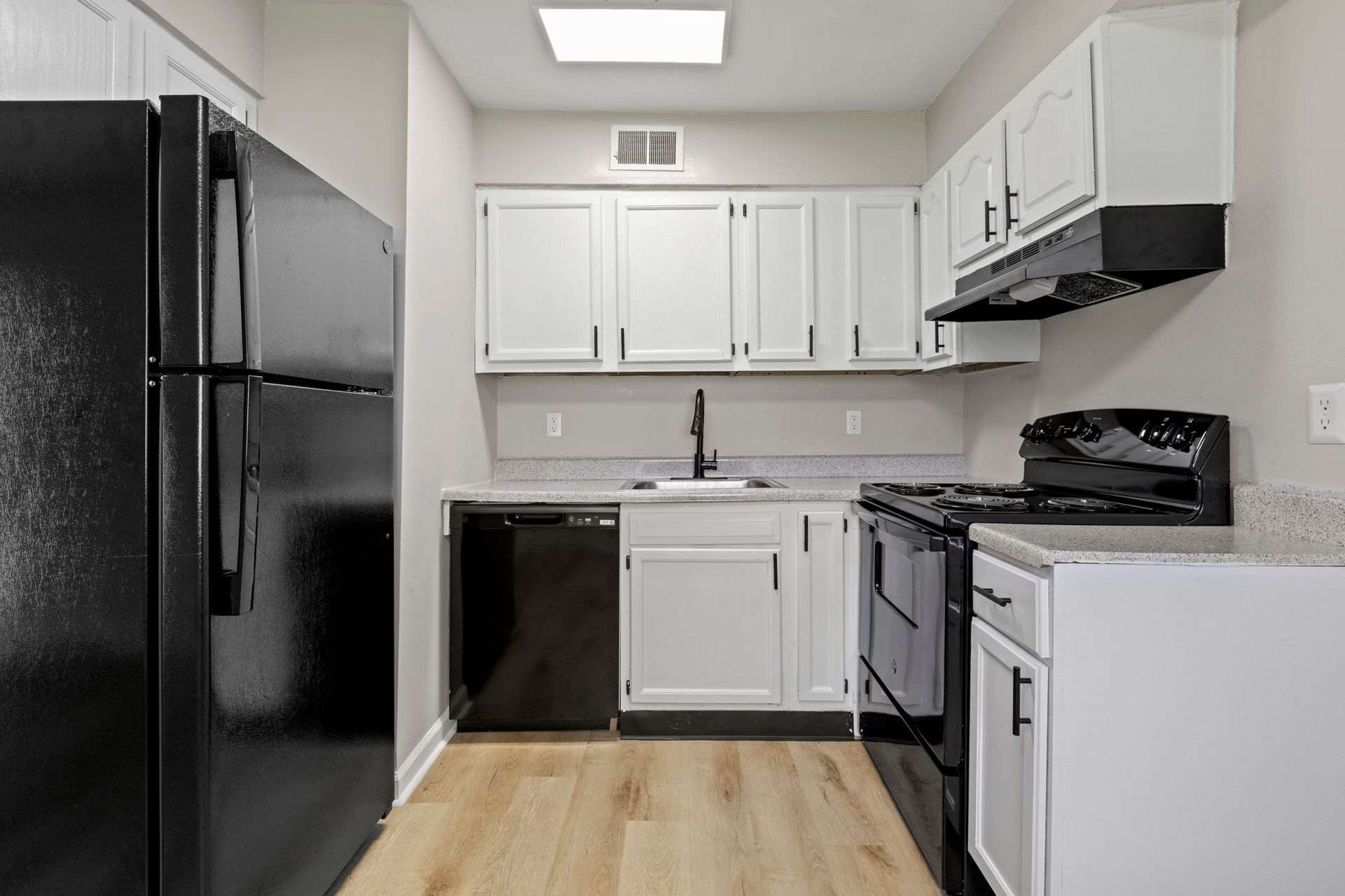 The Hills Apartment Homes – photo 1