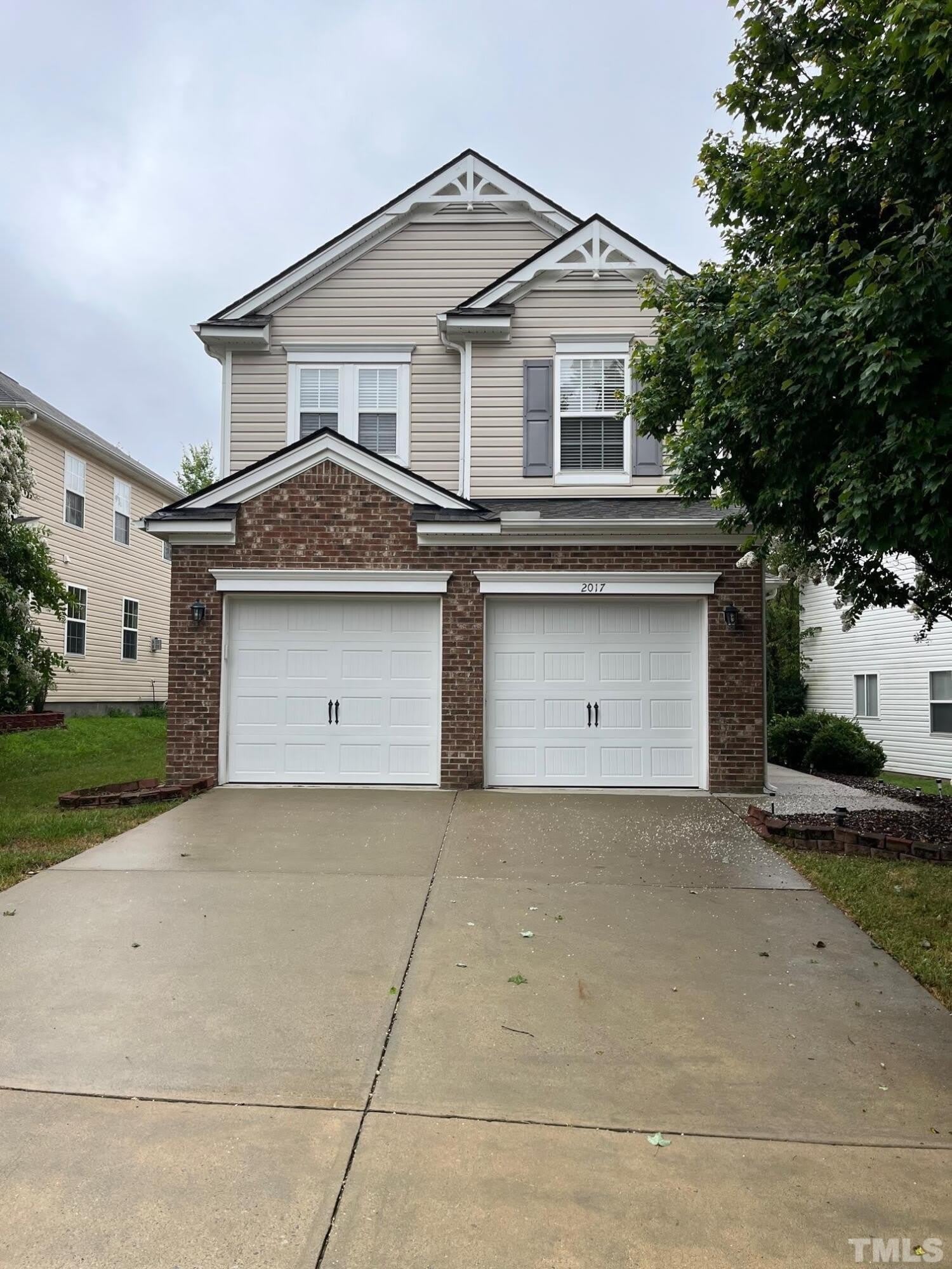 2017 Remington Oaks Circle – photo 1