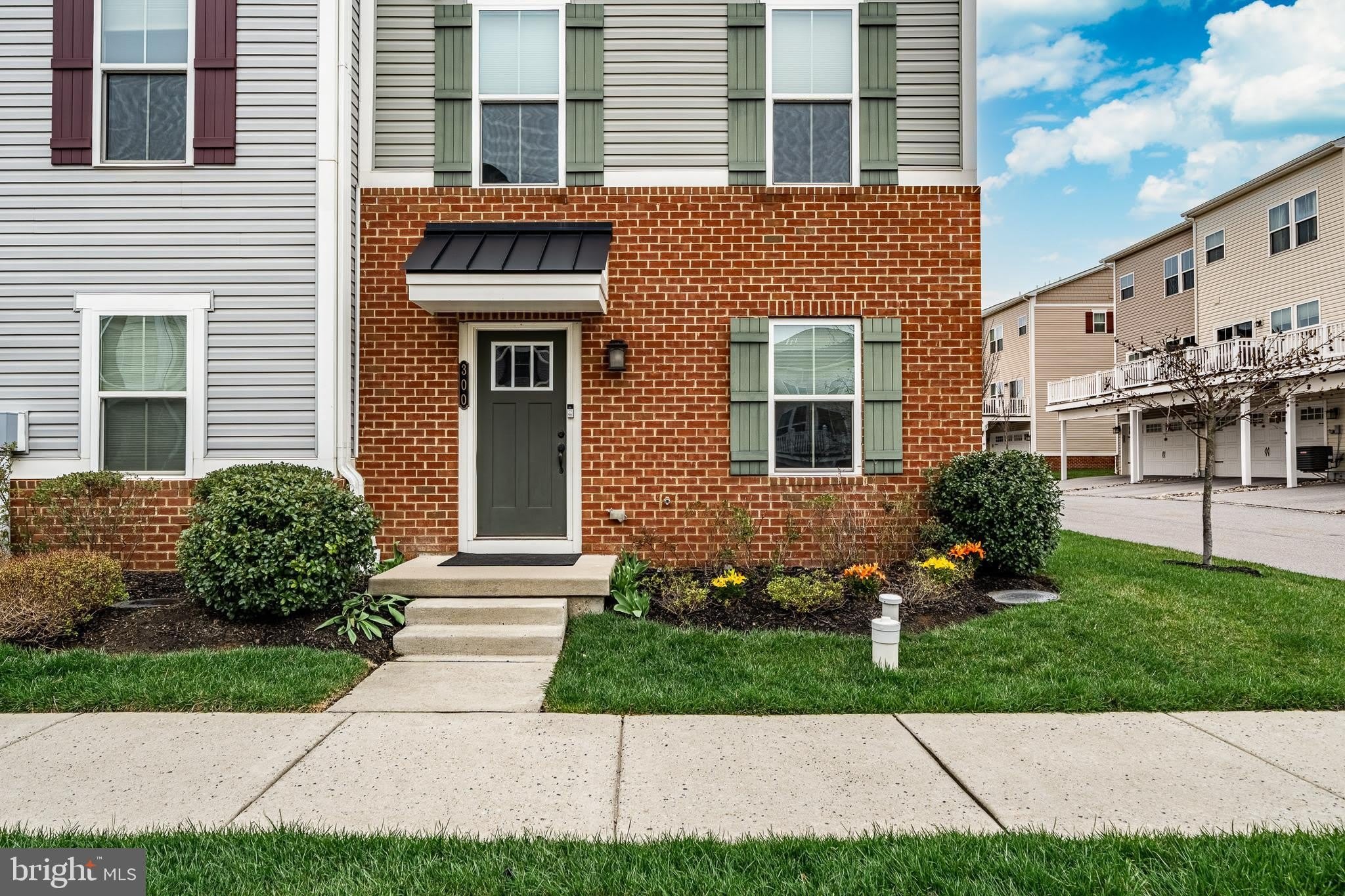 300 Blue Welsh Street – photo 1