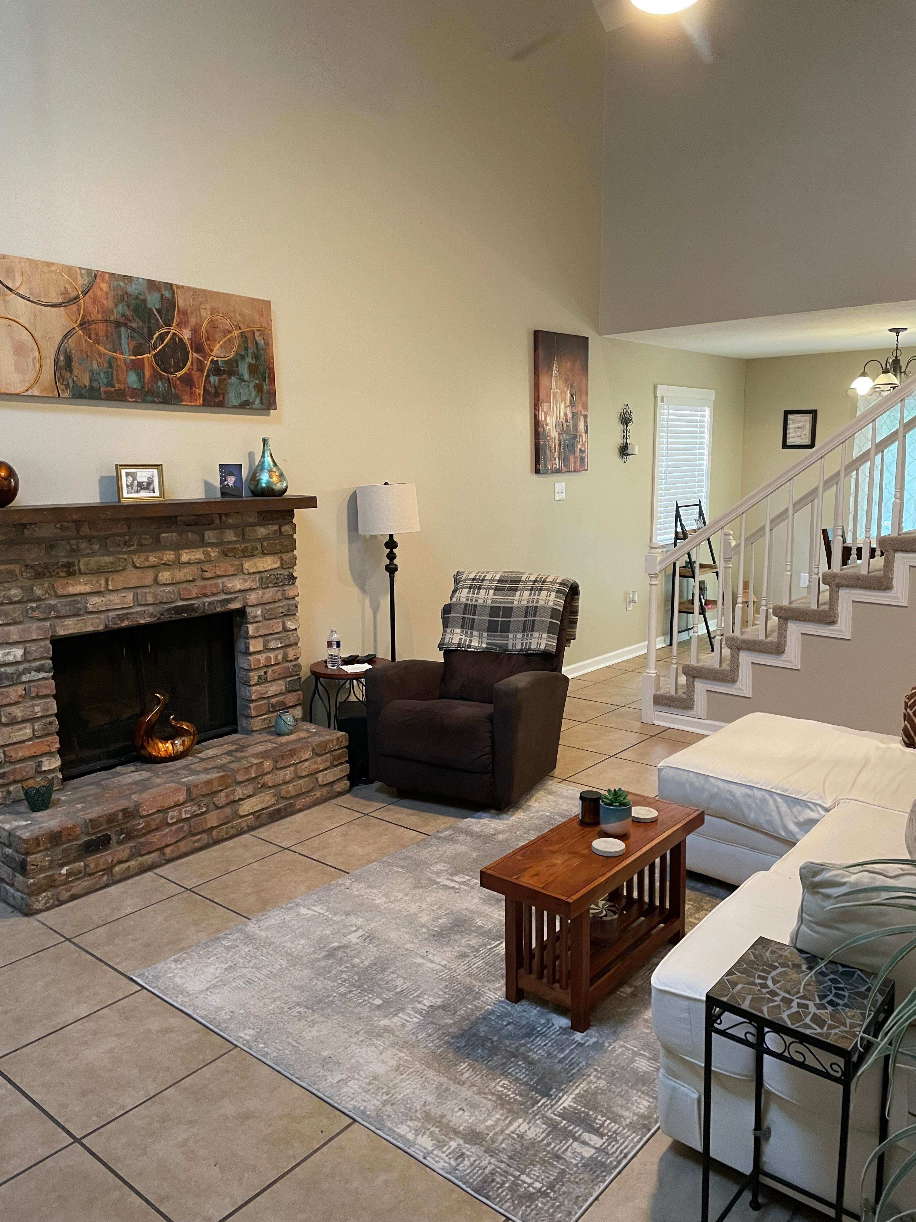 631 Village Lane South – photo 1 of 14