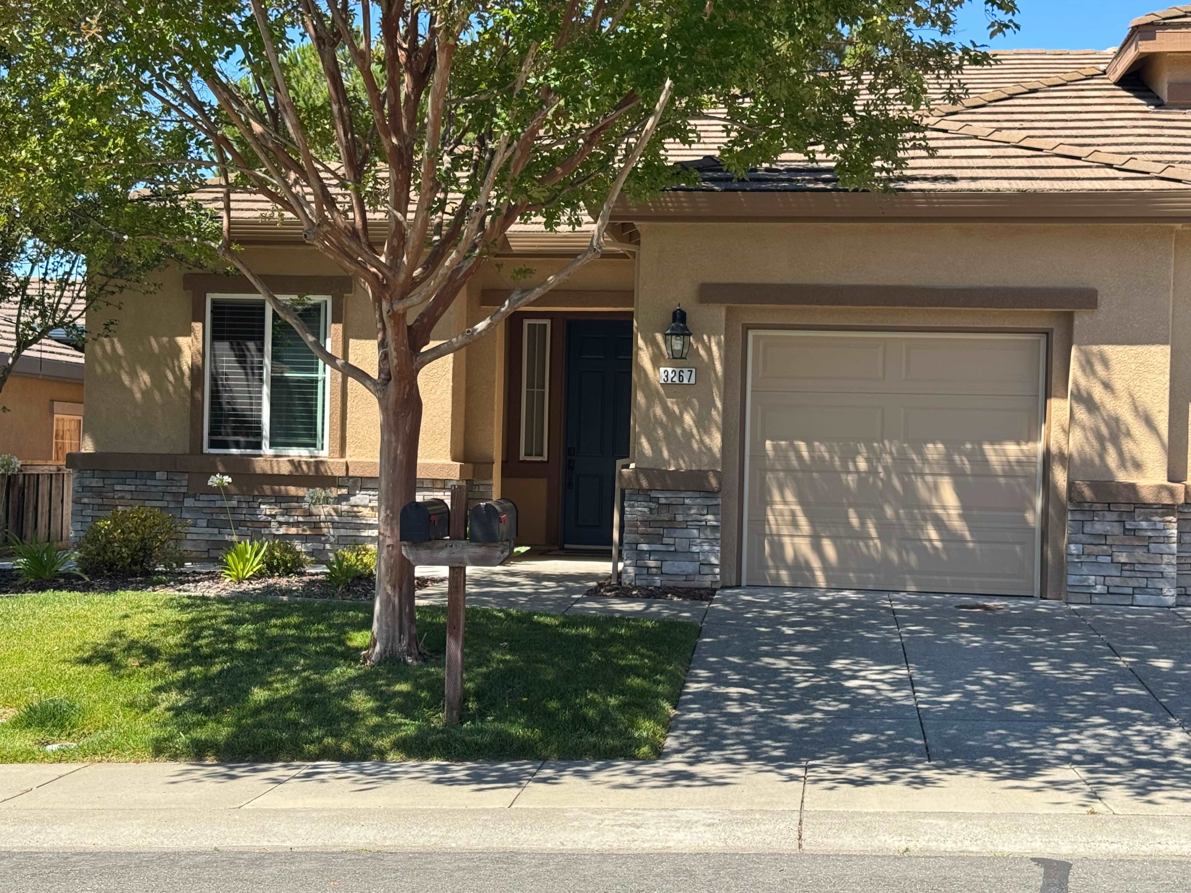 3267 Inwood Place – photo 1